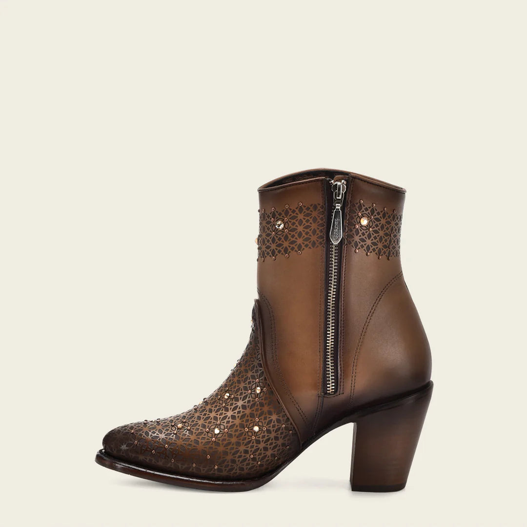 Cuadra Almond Western Cowgirl Leather Boots for Women - Stylish & Comfortable Cowboy Boots for Rodeo, Country Dancing & Everyday Wear