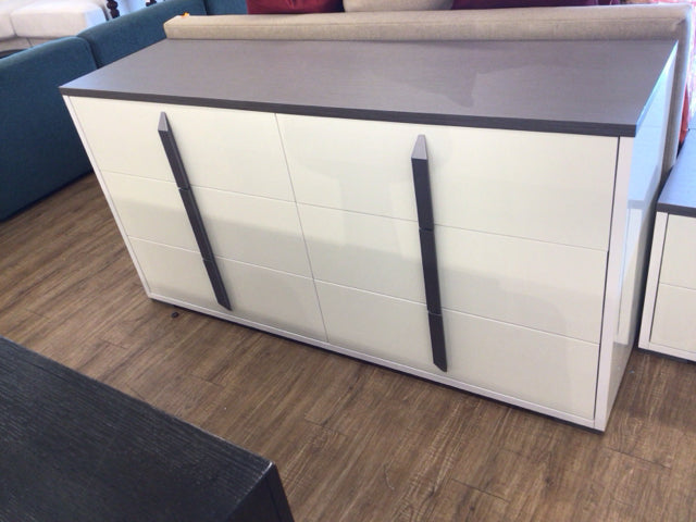 RTG Park Slope White Dresser with Mirror - Modern 6-Drawer Bedroom Dresser for Storage & Organization - Perfect for Bedrooms, Guest Rooms & Dorm Decor