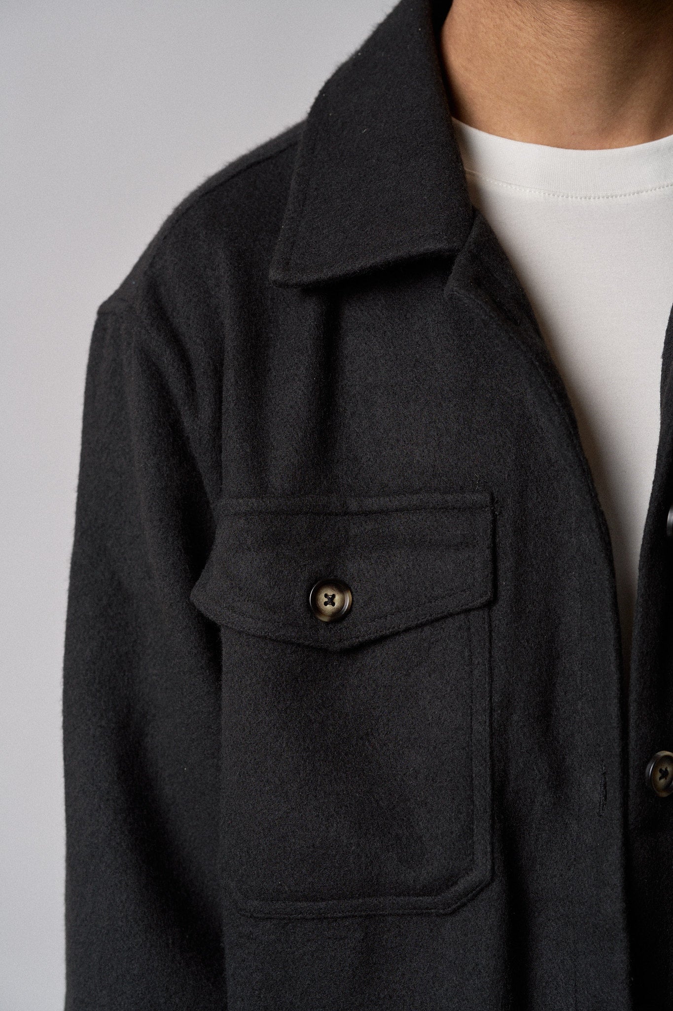 Stylish Black Shacket for Adults - Perfect for Casual Outfits, Layering & Outdoor Adventures
