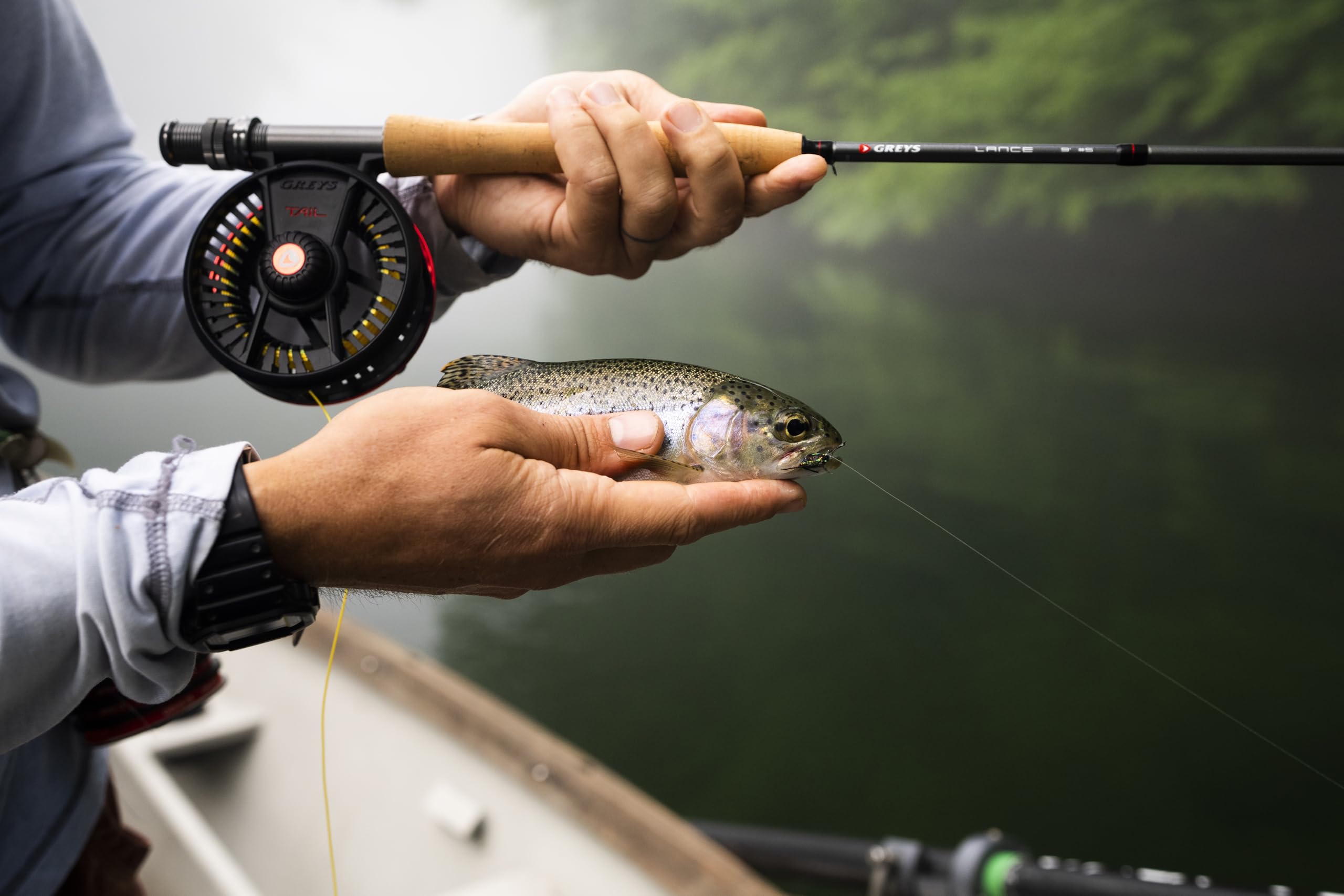 Premium Kite Switch Fly Fishing Rod - Lightweight & Durable Graphite Fly Rod for Trout, Bass & Salmon - Perfect for Freshwater & Saltwater Fly Fishing Adventures