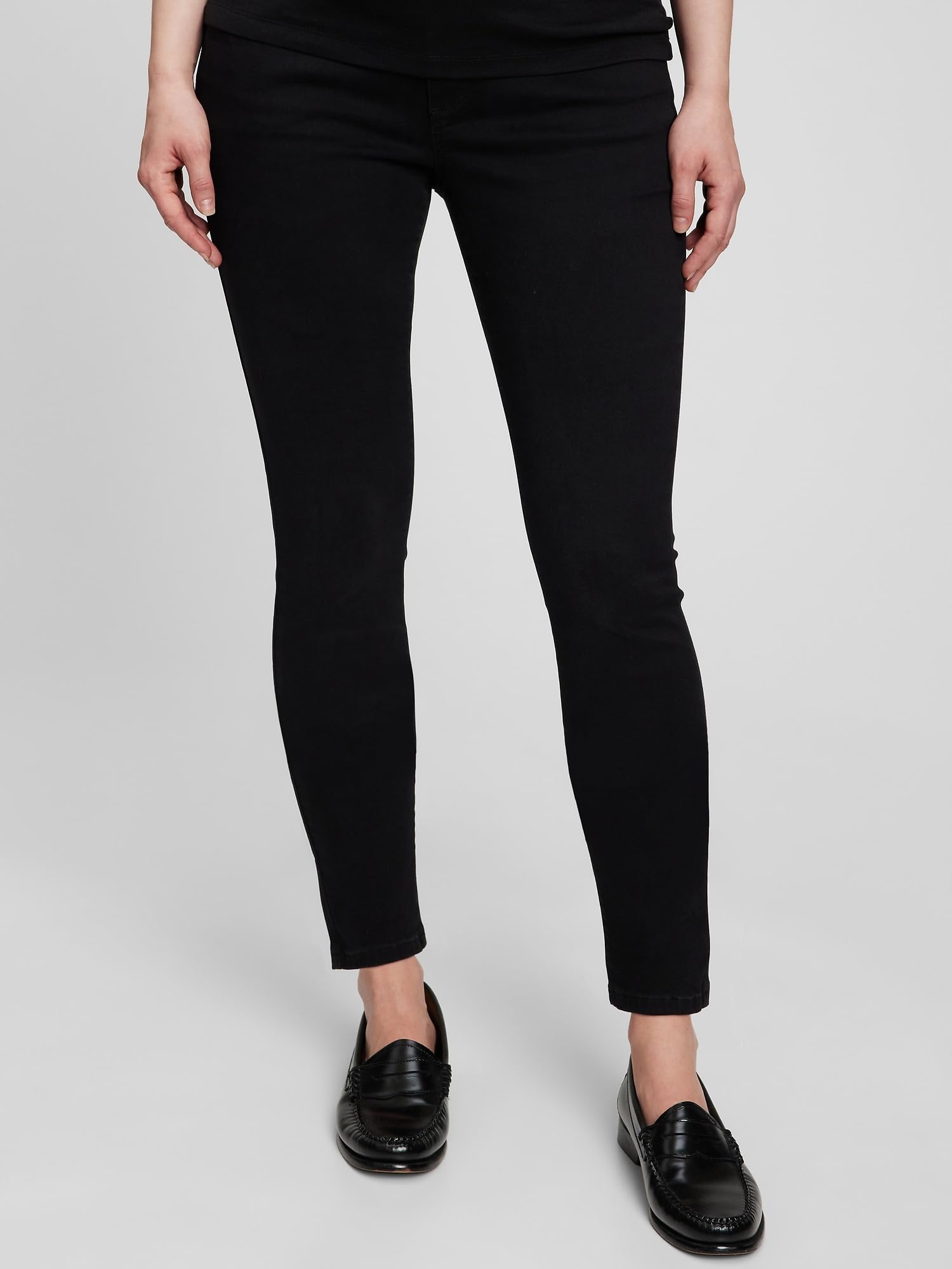 GAP Women's Maternity Full Panel Skinny Jeans - Stretch Denim Pants for Pregnant Women | Comfortable & Stylish for Work, Casual & Everyday Wear