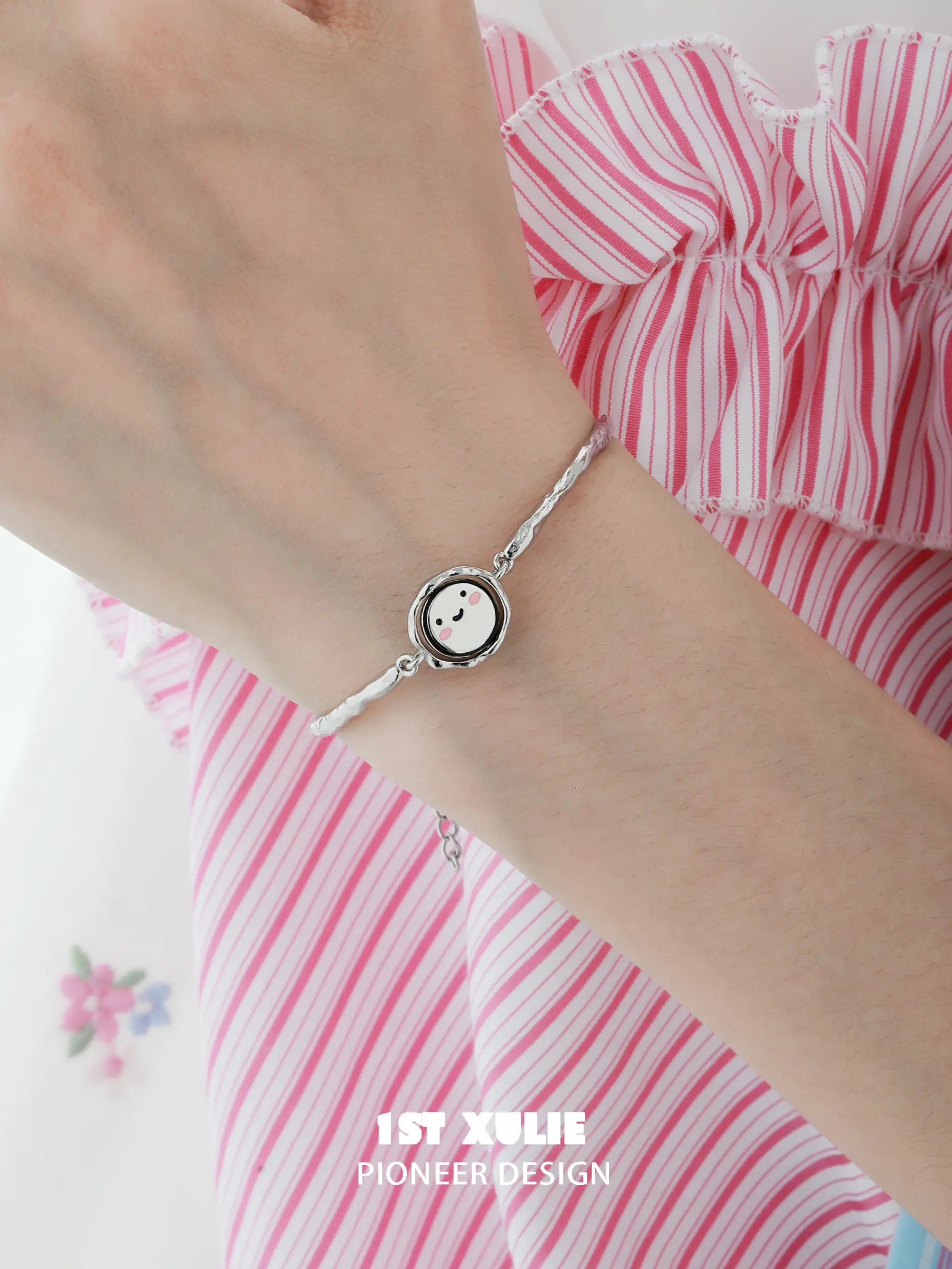 925 Sterling Silver Broken Heart Adjustable Open Bangle Bracelet - Mood Diary™ | Perfect for Breakup Recovery, Self-Love Gifts & Emotional Healing Jewelry
