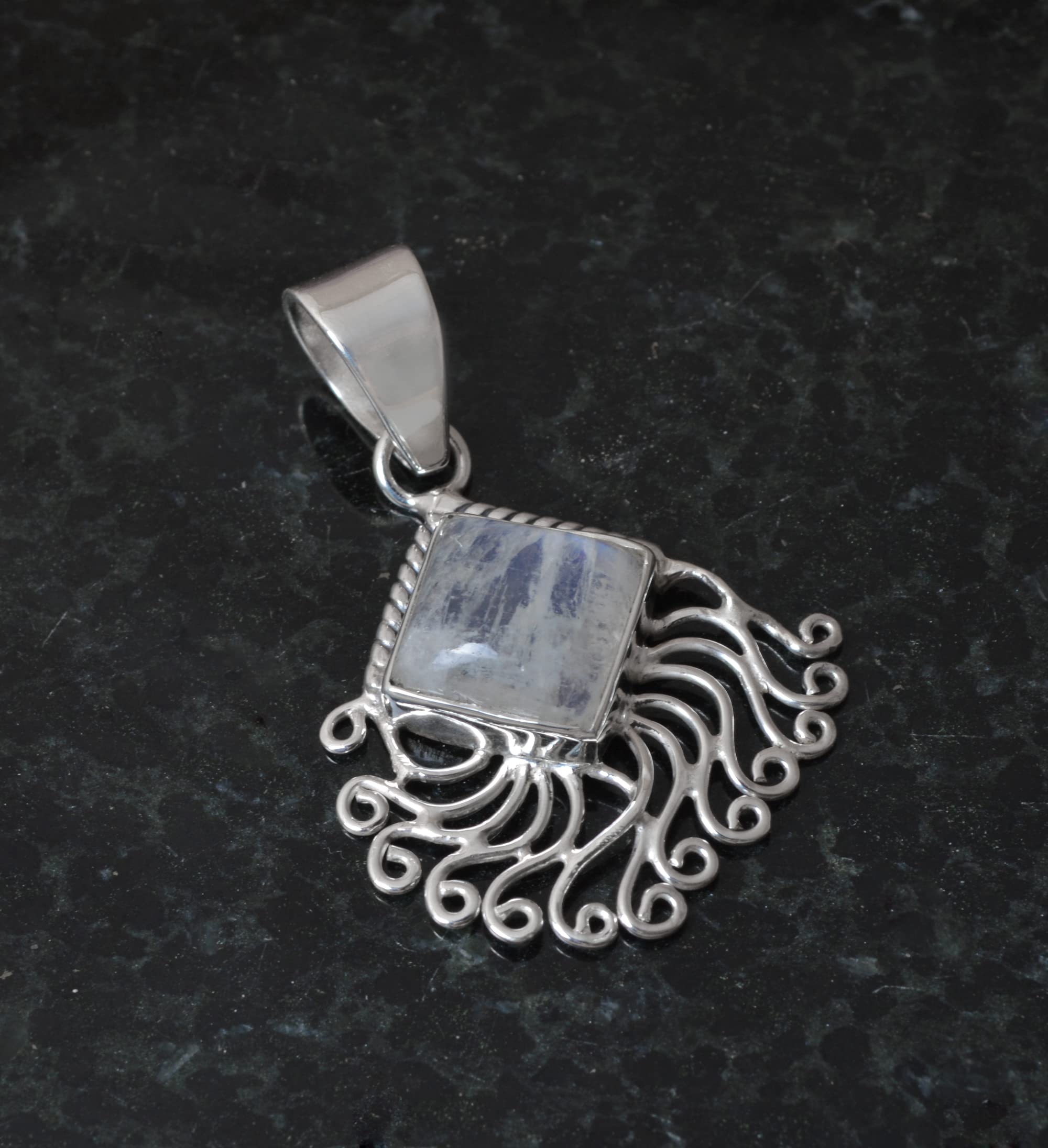 Natural Moonstone Cabochon Crystal Pendant Necklace - 925 Sterling Silver Bohemian Handmade Jewelry - June Birthstone Gift for Women - Elegant Antique Dainty Pendant for Bridesmaids, Everyday Wear & Special Occasions