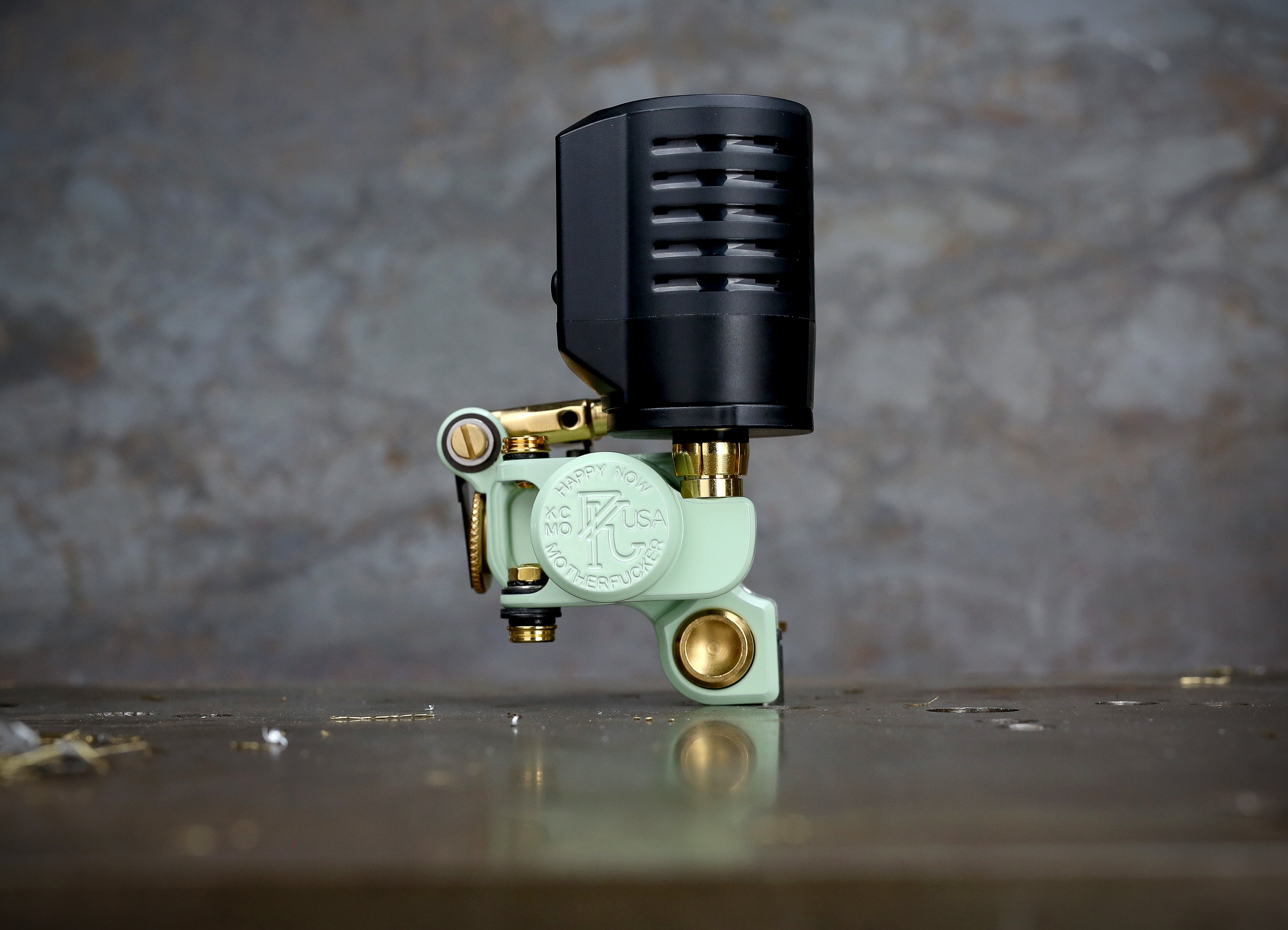 Dan Kubin Sidewinder 46er Featherweight Tattoo Machine - Seafoam & Gold Aluminum RCA with Clip Cord - Perfect for Professional Tattoo Artists & Studio Use