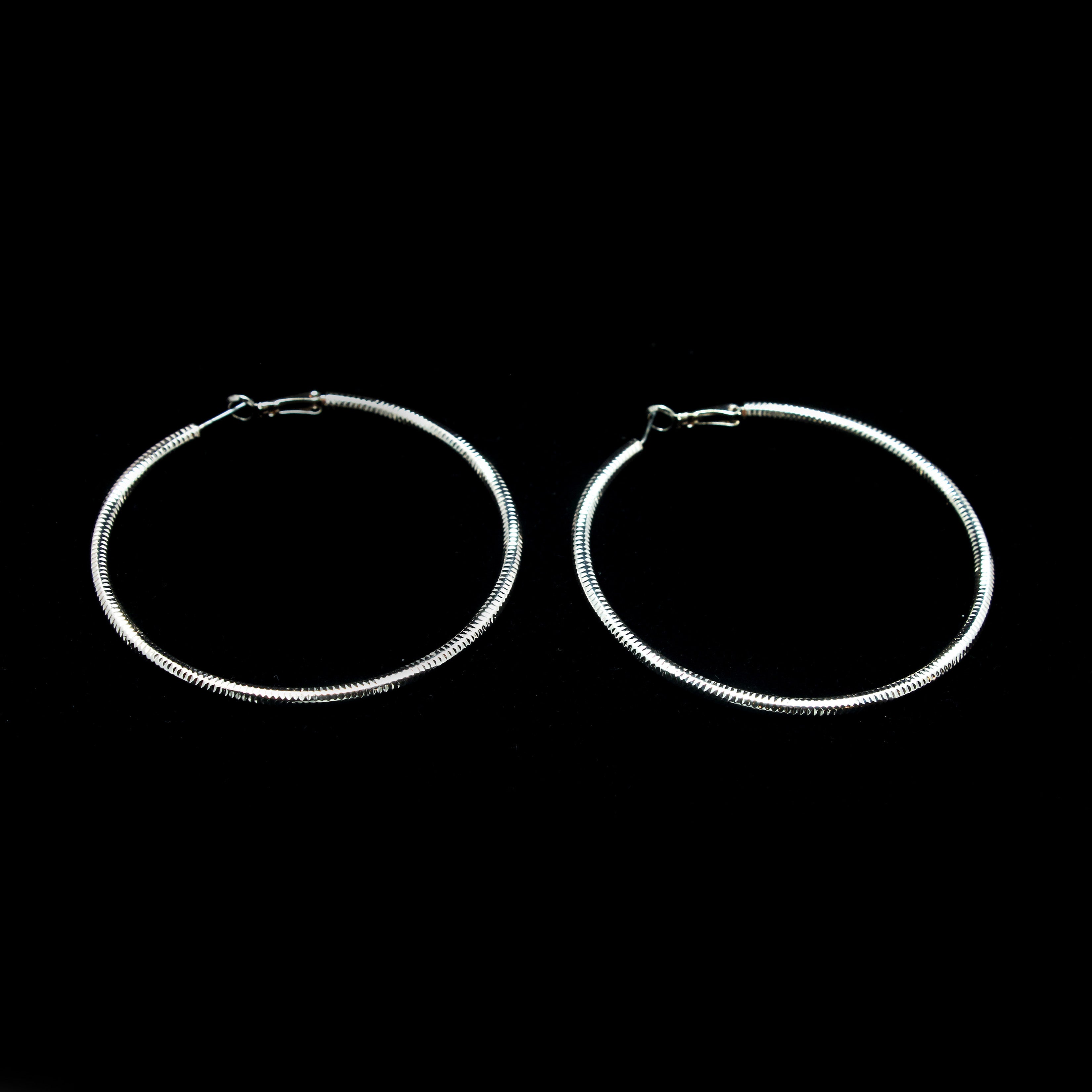 Stylish Large Hoop Earrings for Women - 18K Gold Plated Fashion Statement Jewelry - Perfect for Parties, Weddings & Everyday Wear