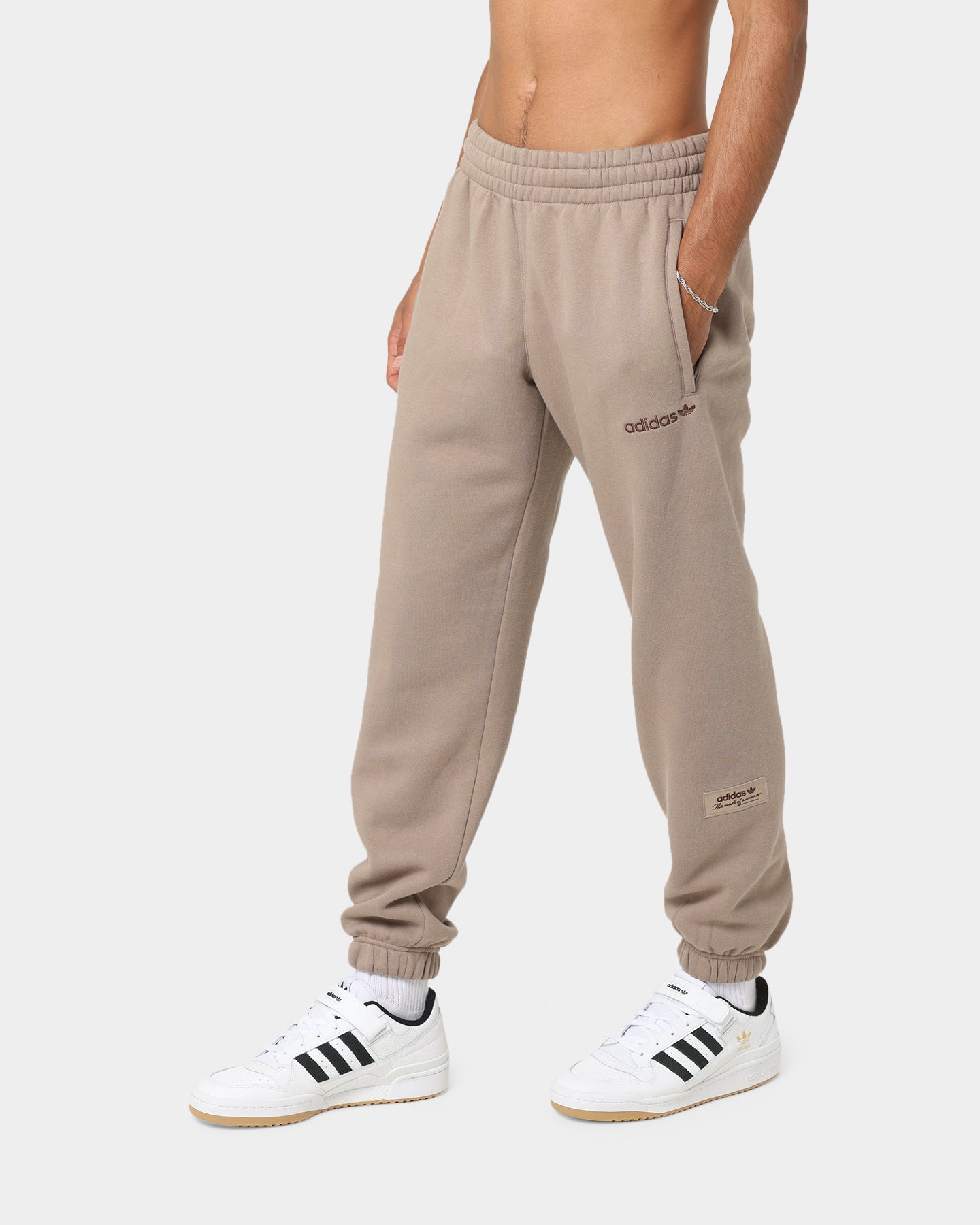 Adidas Trefoil Linear Sweatpants for Men - Soft Fleece Joggers with Side Pockets, Comfortable Lounge Pants in Brown - Perfect for Gym, Running, and Casual Wear