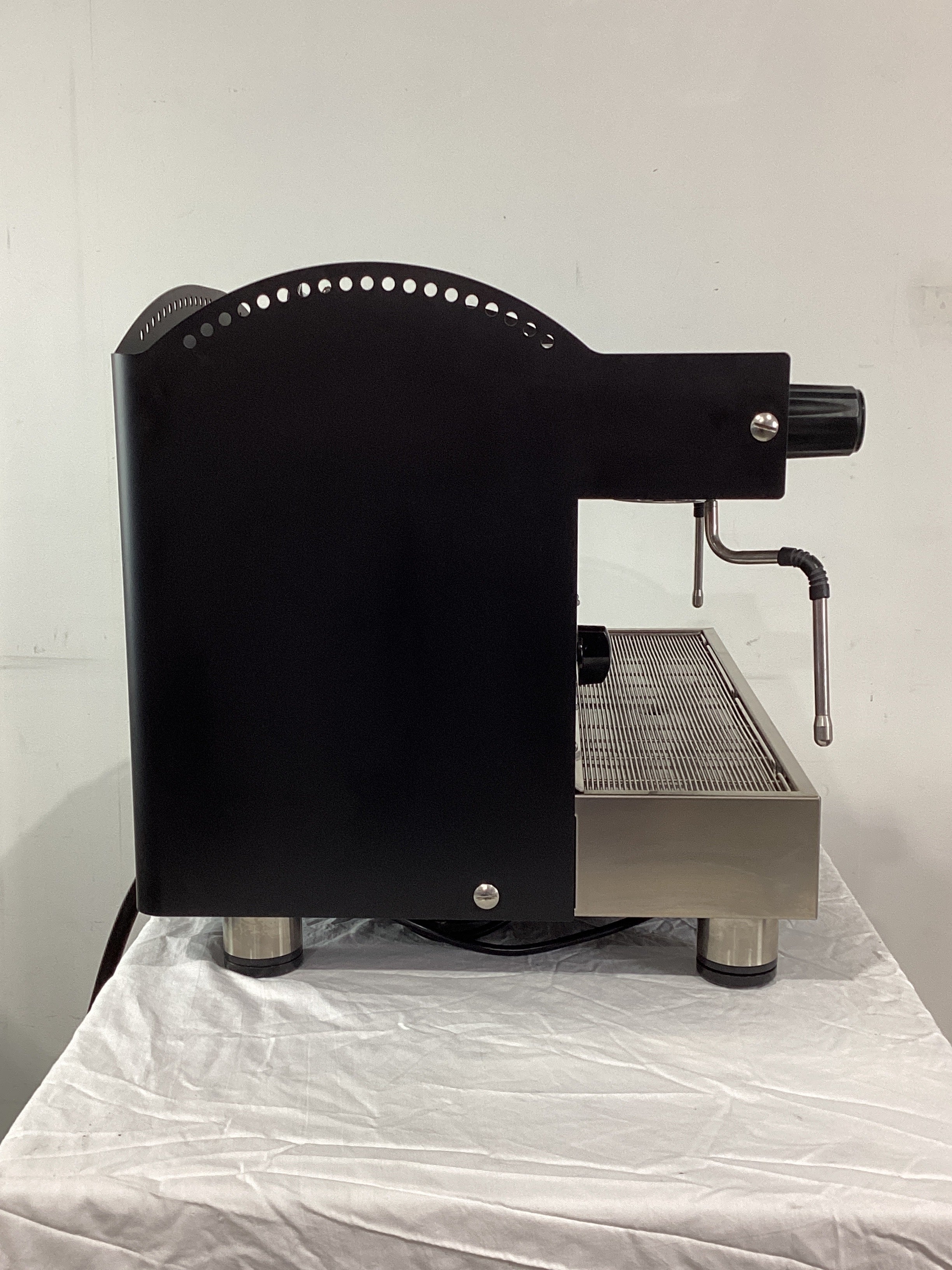 Bezzera B2016 Commercial 2 Group Espresso Coffee Machine for Cafes & Restaurants - High Performance 825196