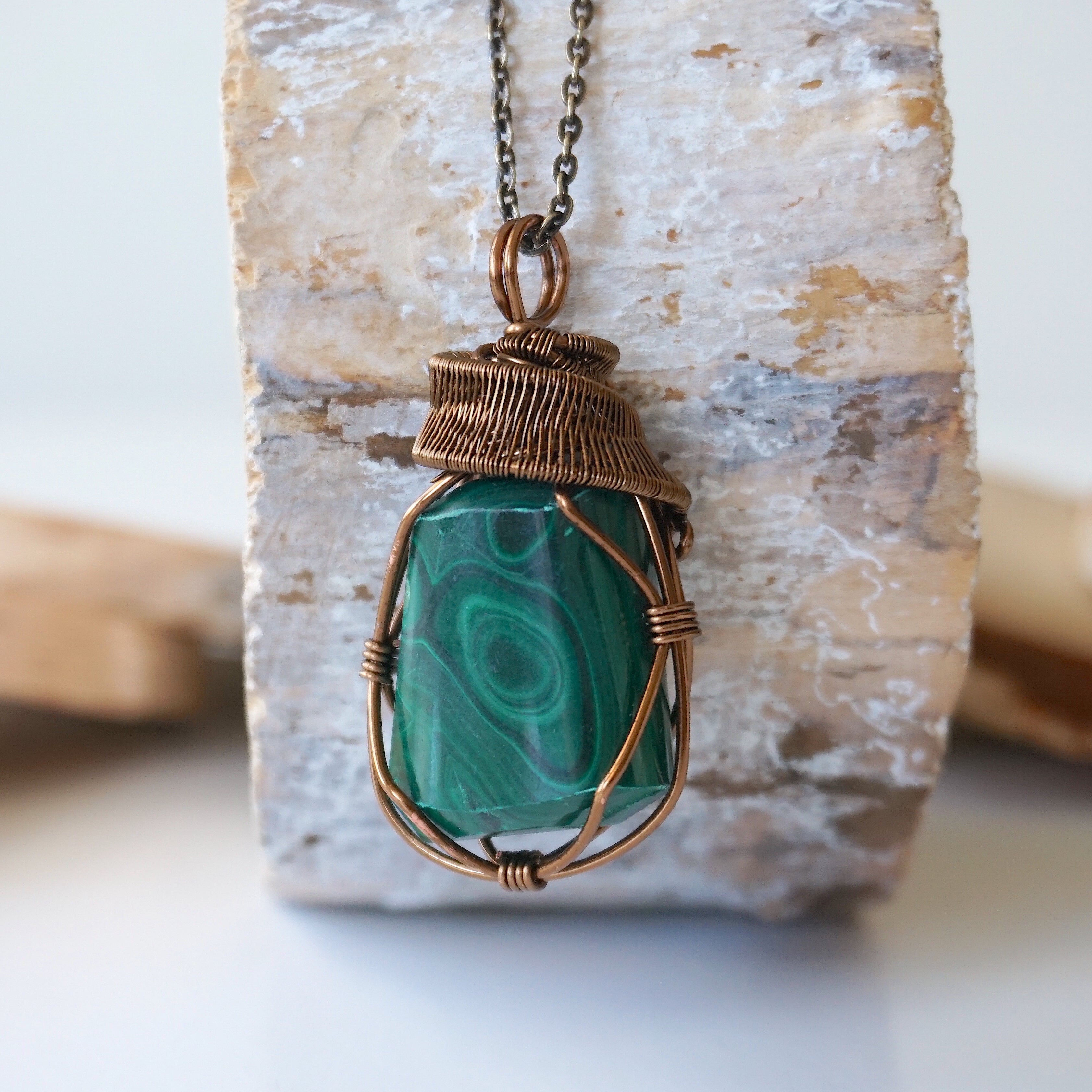 Raw Malachite Necklace with Antique Bronze Pendant - Natural Gemstone Jewelry for Women, Boho Chic Accessory | Perfect for Spiritual Healing, Meditation & Everyday Wear