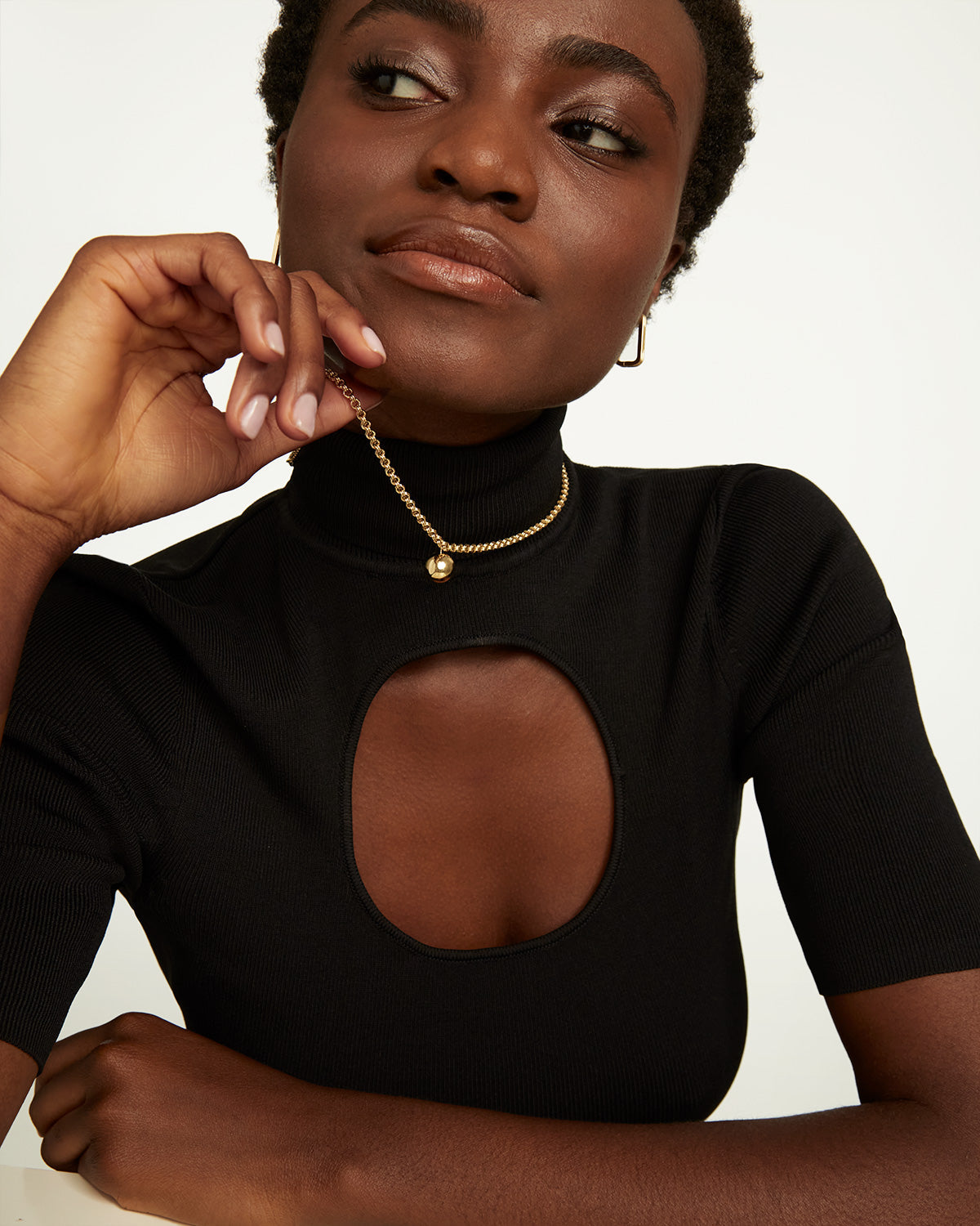 GRID Superfuture Gold Necklace for Women - 18K Gold Plated Elegant Chain Necklace, Perfect for Gifts, Parties, and Everyday Wear
