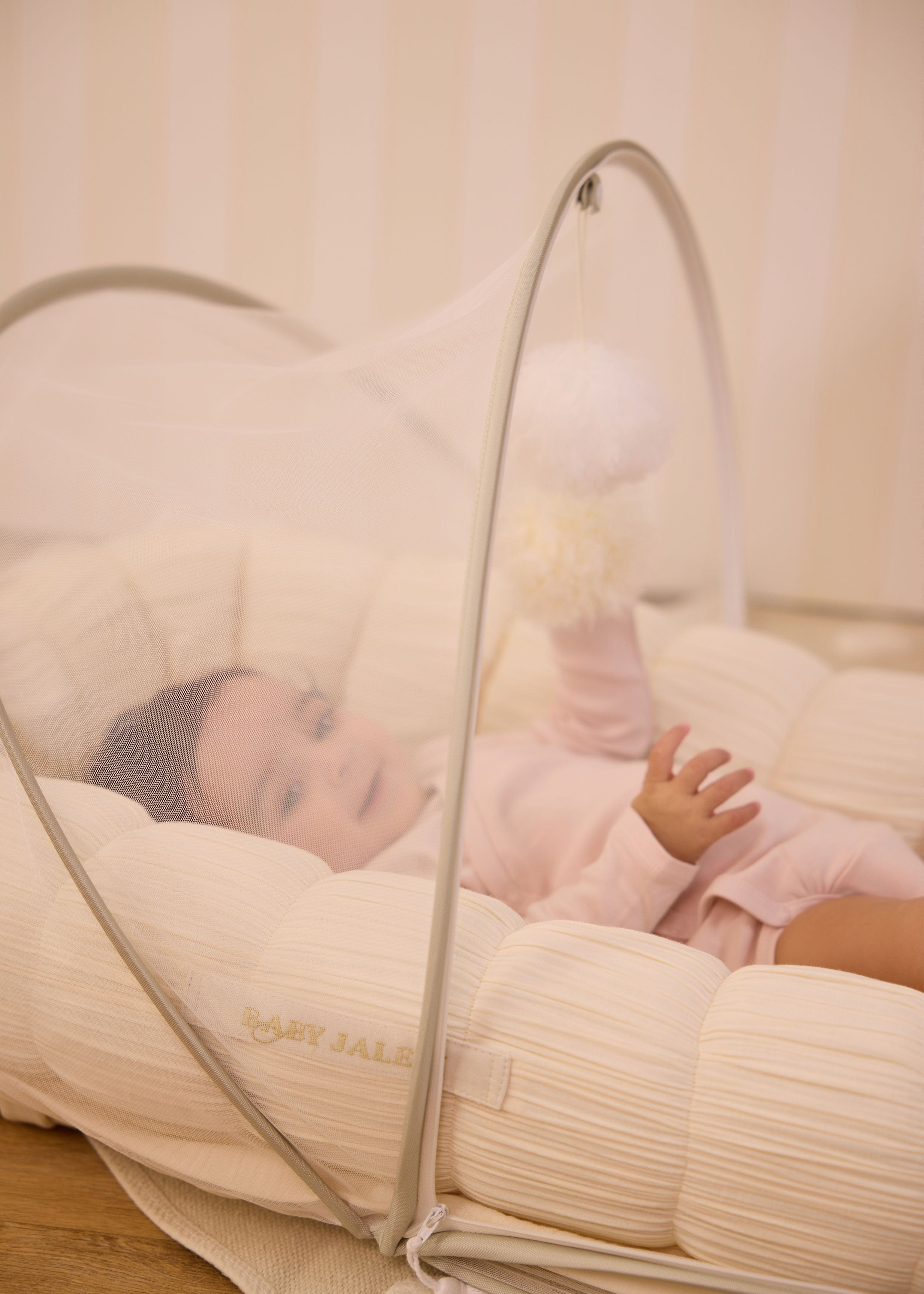 Ecru Sleep Cloud & Luna Blanket Set - Ultra Soft Luxury Bedding for Cozy Nights - Perfect for Home, Hotel, and Gift Giving
