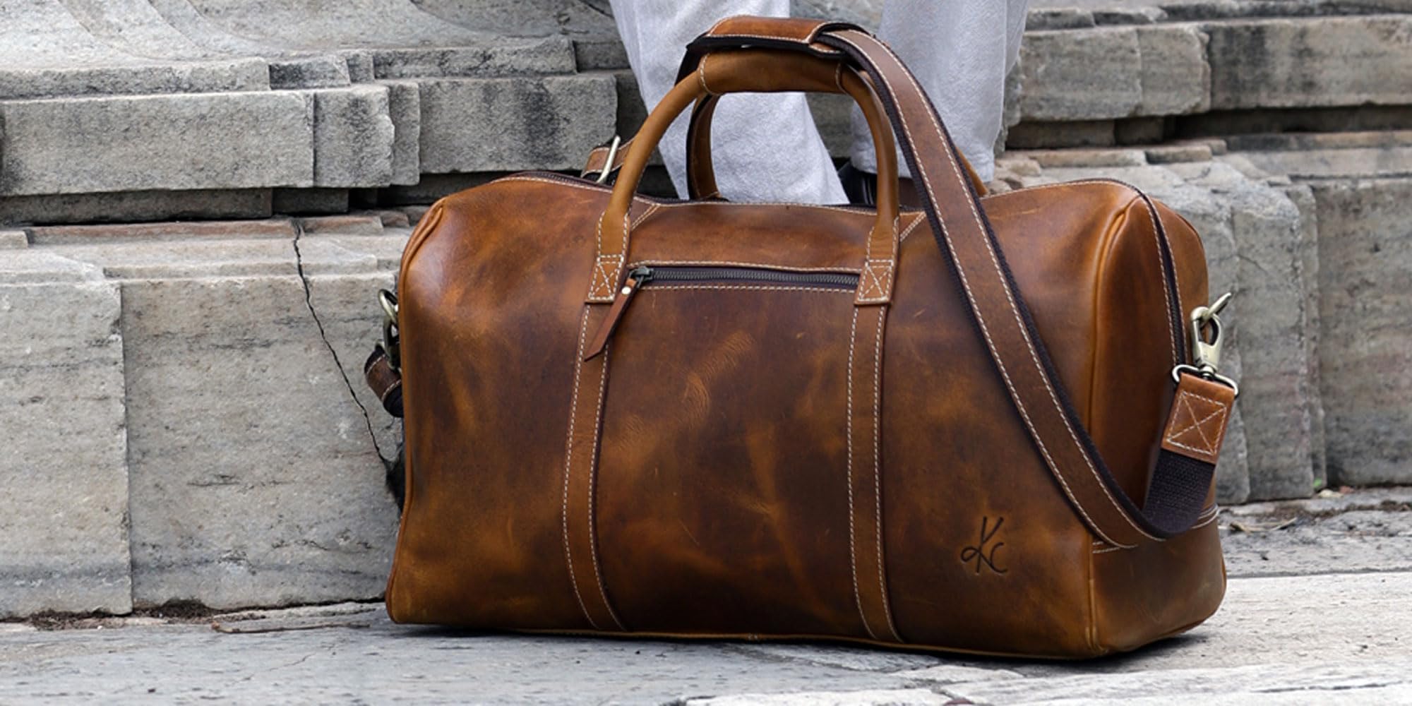 Premium Full Grain Leather Duffel Bag for Men & Women - 20 Inch Tan Travel Overnight Weekender Gym Sports Bag - Perfect for Business Trips, Gym Workouts & Weekend Getaways
