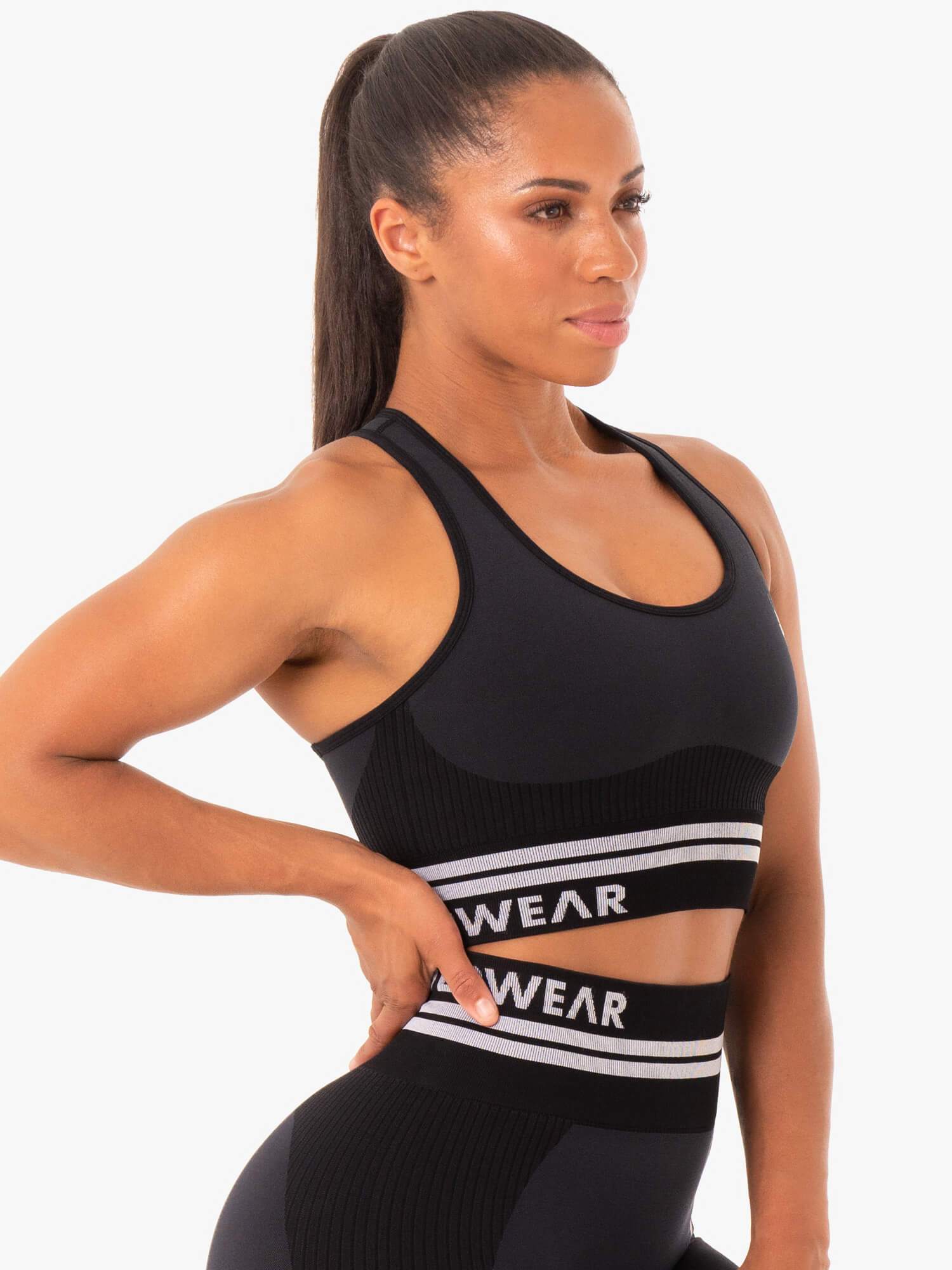 Freestyle Seamless Longline Sports Bra for Women - High Support Workout Top - Breathable Yoga Bra for Running, Gym & Activewear - Black