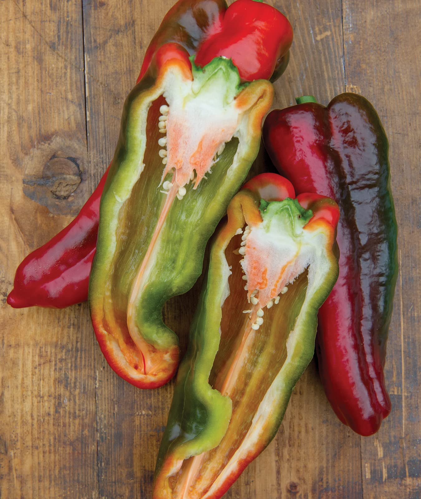 Burpee Thunderbolt Hybrid Sweet Italian Roasting Pepper Seeds - 20 Non-GMO Vegetable Seeds for Planting | Grow Fresh Bell Peppers at Home | Perfect for Home Gardens, Container Planting & Italian Cooking