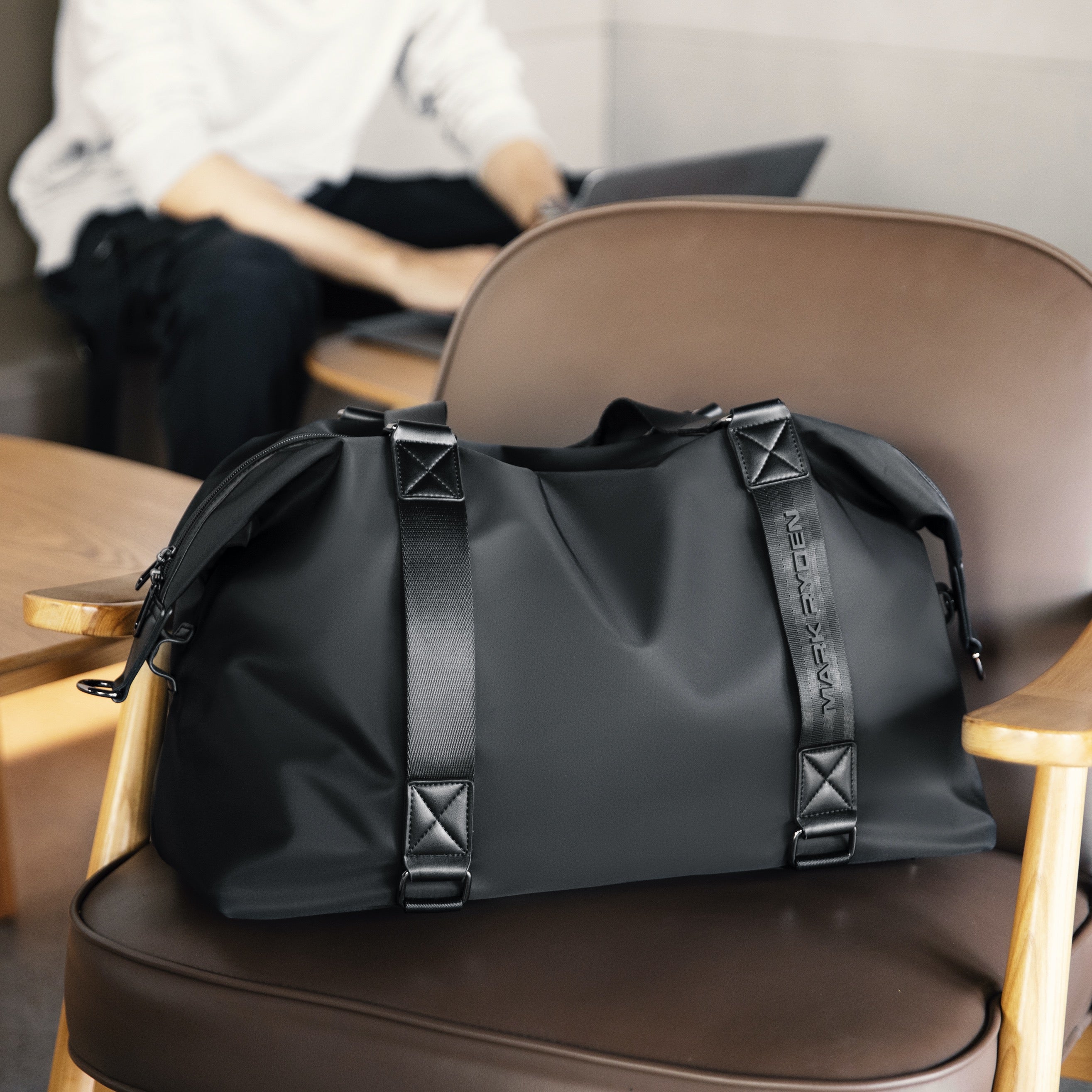 Stylish and Durable Leather Handbag for Women - Perfect for Work, Travel, and Everyday Use | Fashionable Crossbody Purse with Multiple Pockets | Ideal Gift for Her