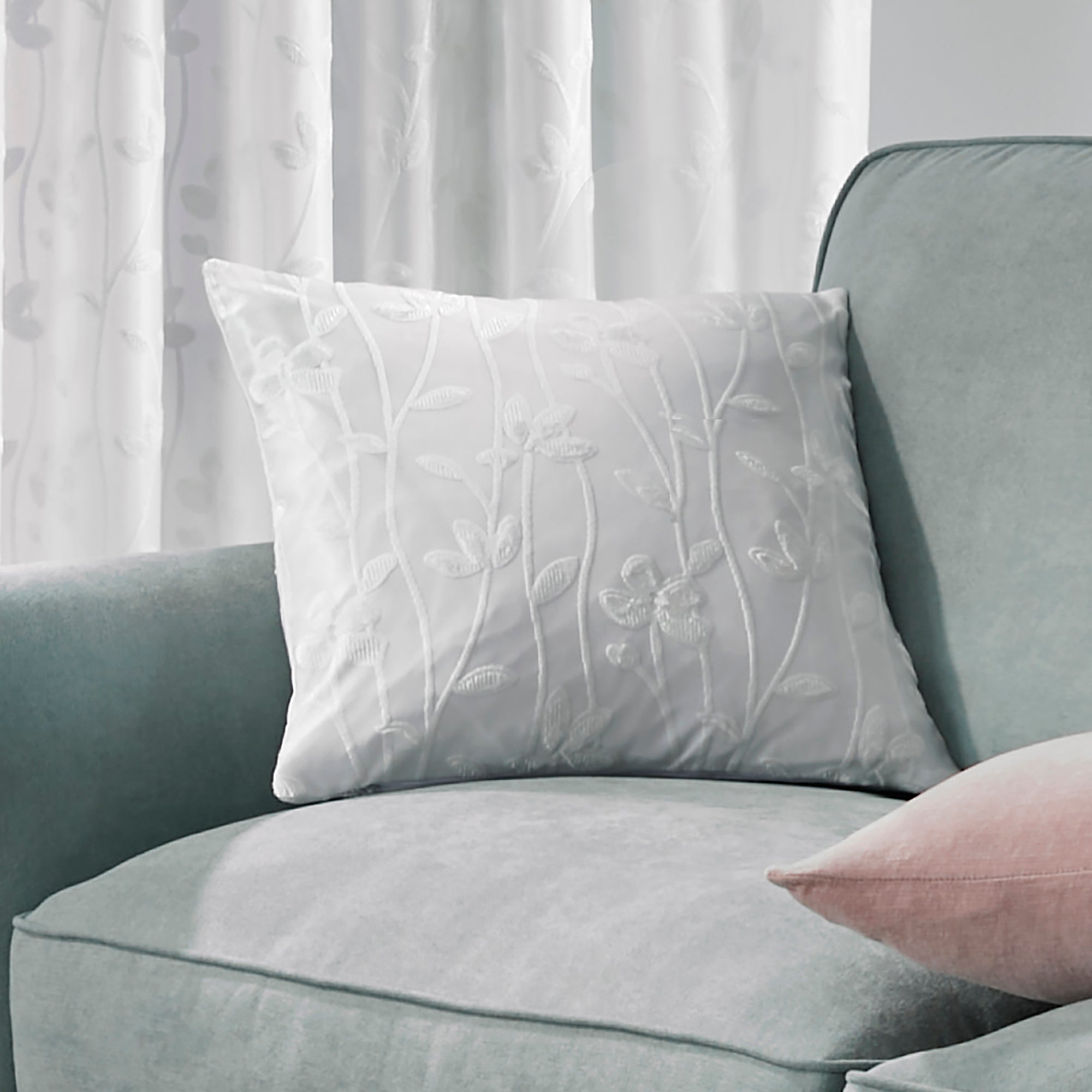 Dreams & Drapes Sophia Decorative Throw Pillow - Soft Ivory Cushion for Sofa, Bed & Home Decor - Perfect for Living Room, Bedroom & Nursery Accents