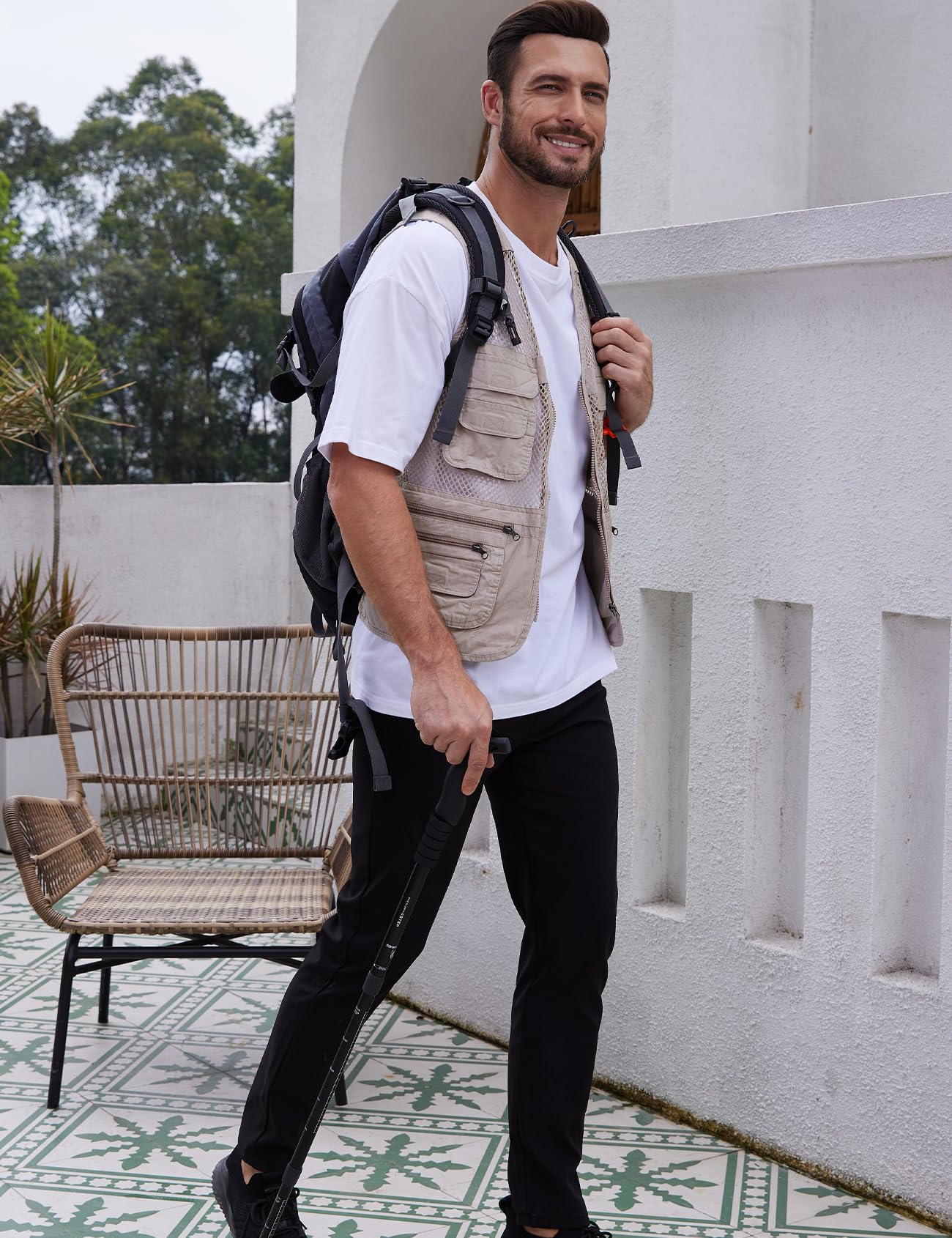 Gihuo Men's Utility Vest - Lightweight Fishing & Safari Vest with Multiple Pockets for Outdoor Adventures, Summer Travel, and Casual Wear
