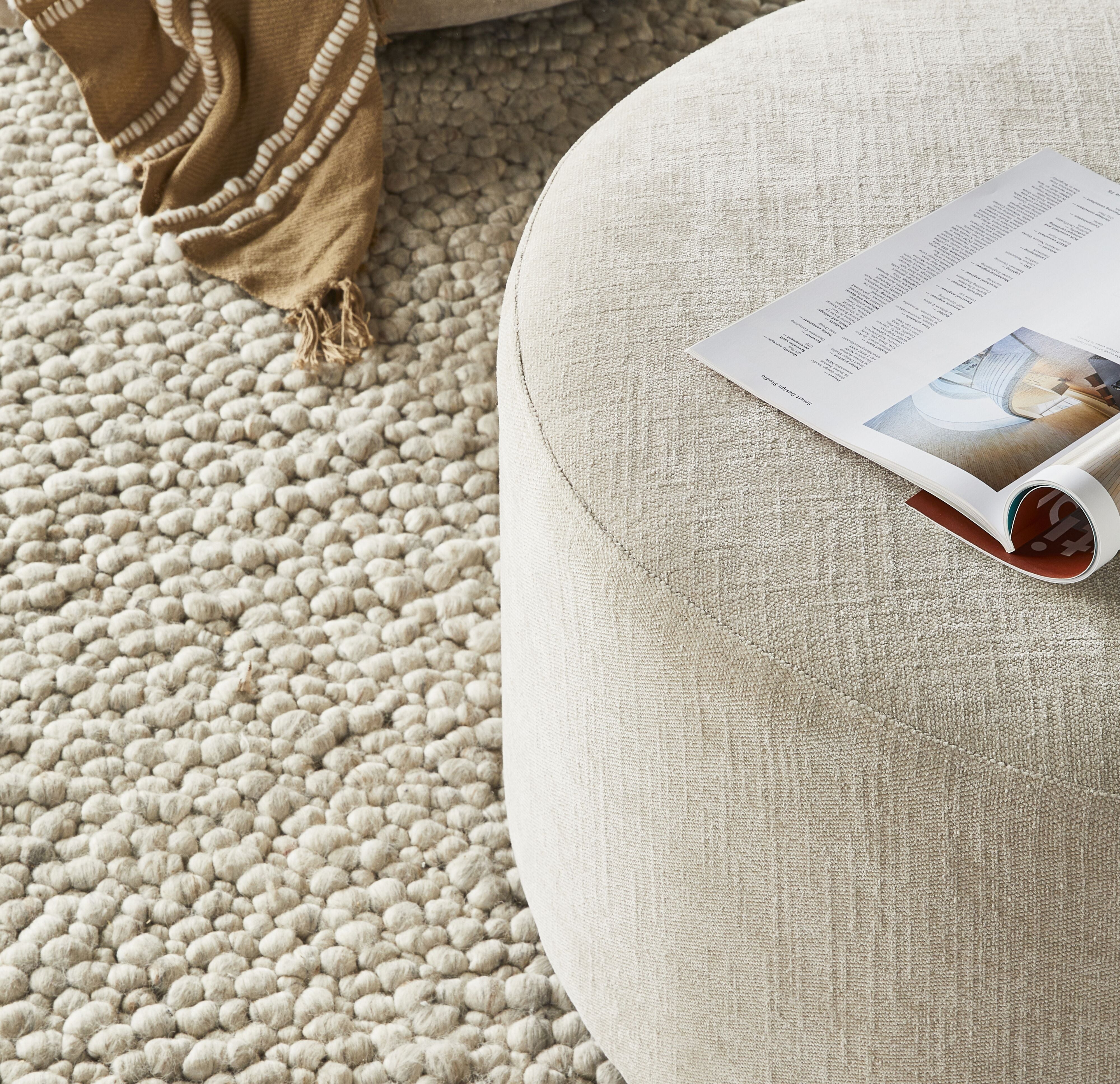 Alessa Ottoman Oasis Dune - Stylish Footrest Pouf with Storage for Living Room, Bedroom & Nursery - Perfect Accent Chair for Home Decor