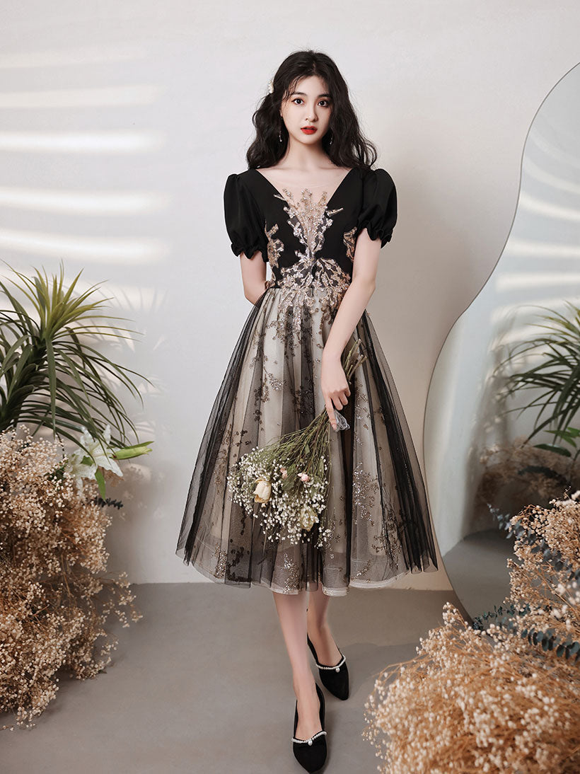 Elegant Black V-Neck Tulle Lace Short Prom Dress | Sexy Homecoming Party Dress for Women | Perfect for Prom Night, Homecoming Dance & Special Occasions