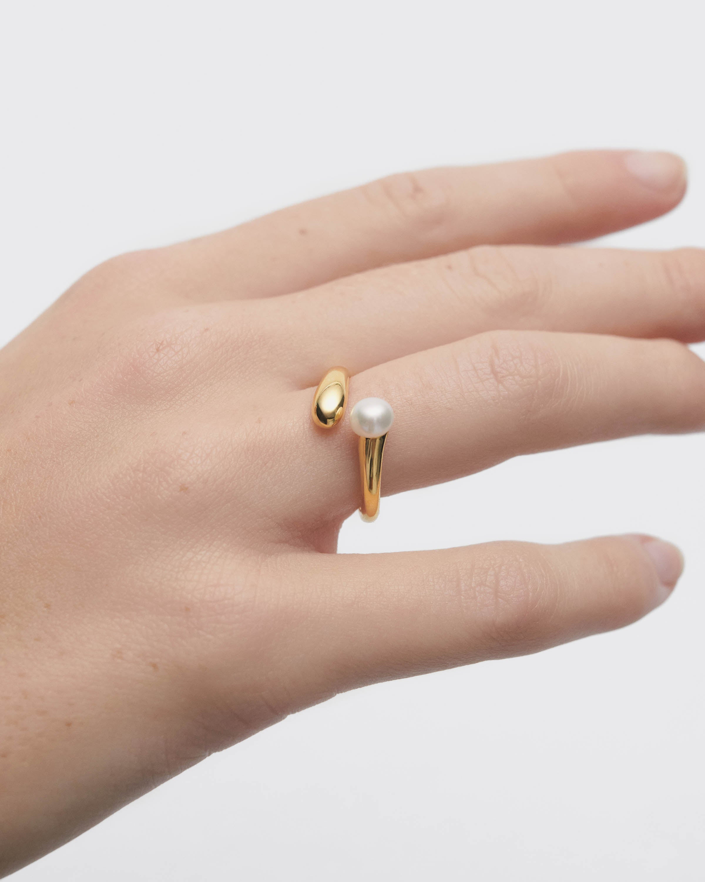 GRID La Perla Ring - Elegant Silver Jewelry for Women, Perfect for Parties, Weddings & Everyday Wear