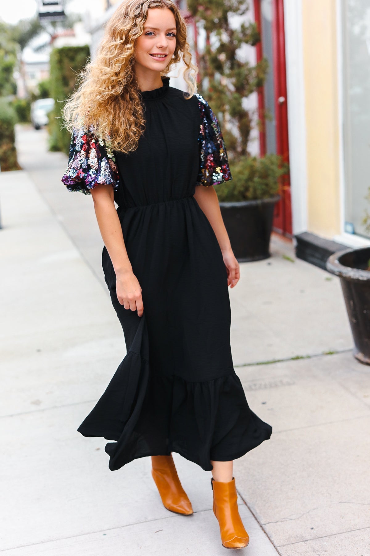 Elegant Black Floral Sequin Puff Sleeve Mock Neck Tiered Maxi Dress for Women - Perfect for Evening Parties, Weddings & Special Occasions