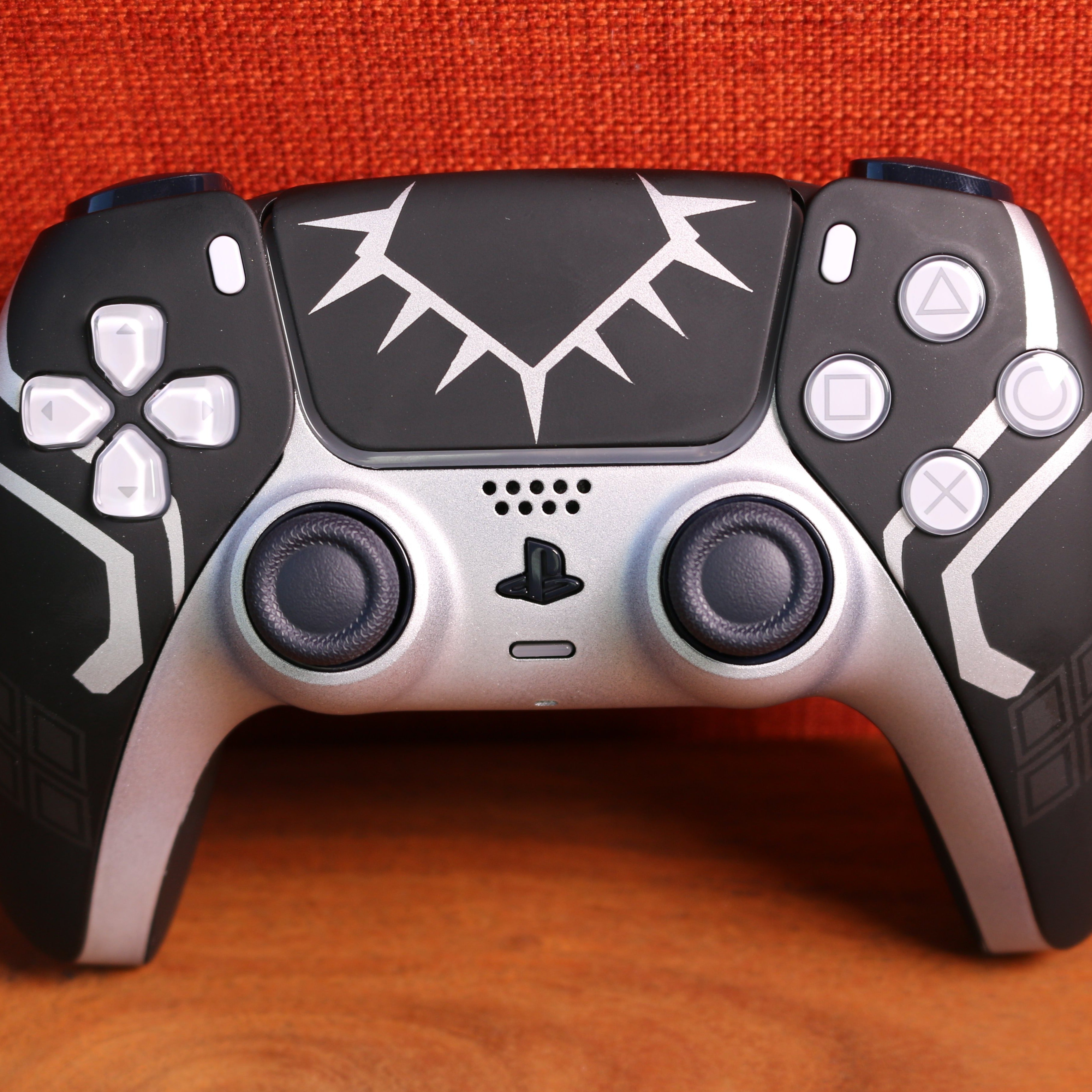 Black Panther PS5 Console Cover Shell Replacement - Custom Gaming Skin for Playstation 5 - Perfect for Marvel Fans & Gamers (Living Room Gaming Setup, Marvel Themed Decor)
