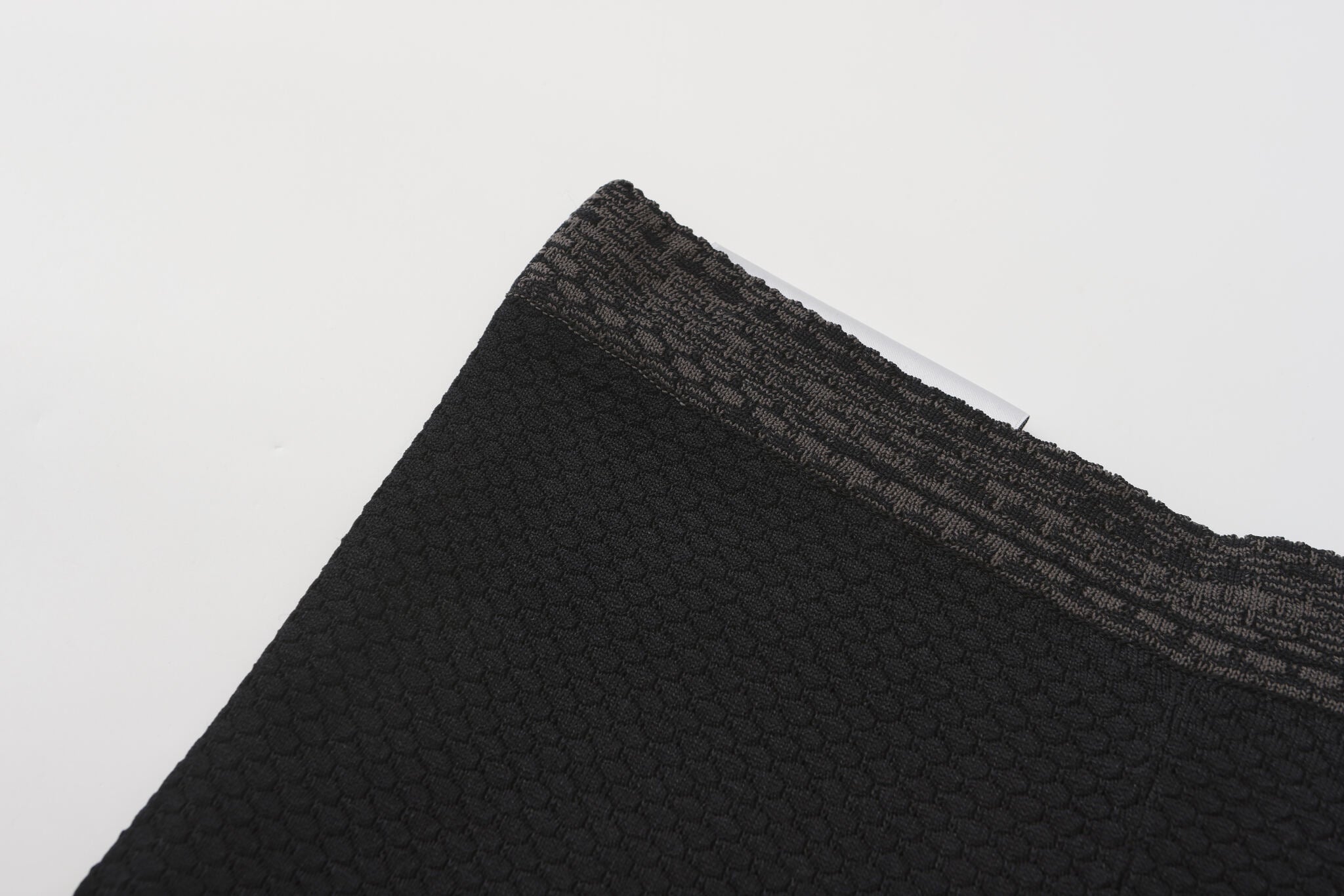 24Fpfflmxx045 Black - High-Quality Durable Film for Photography & Videography - Perfect for Outdoor Shoots, Studio Lighting, and Professional Video Production