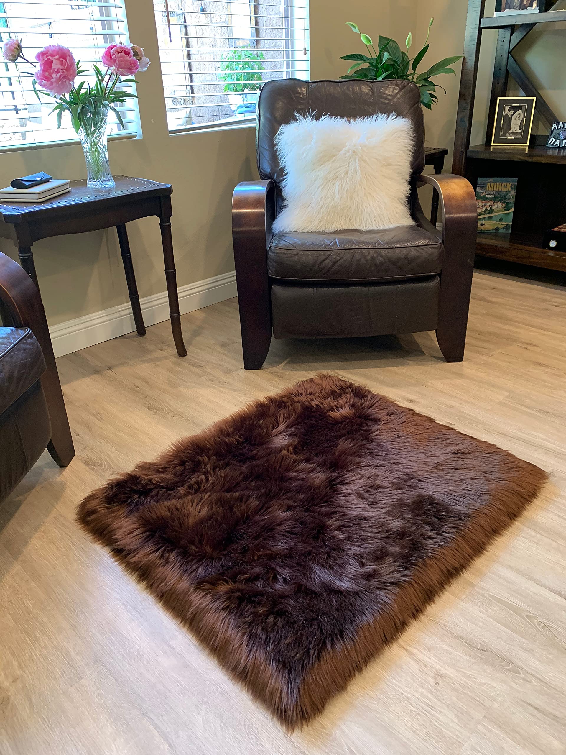 LAMBZY Faux Sheepskin Super Soft Hypoallergenic Silky Square Shag Rug - 3'6