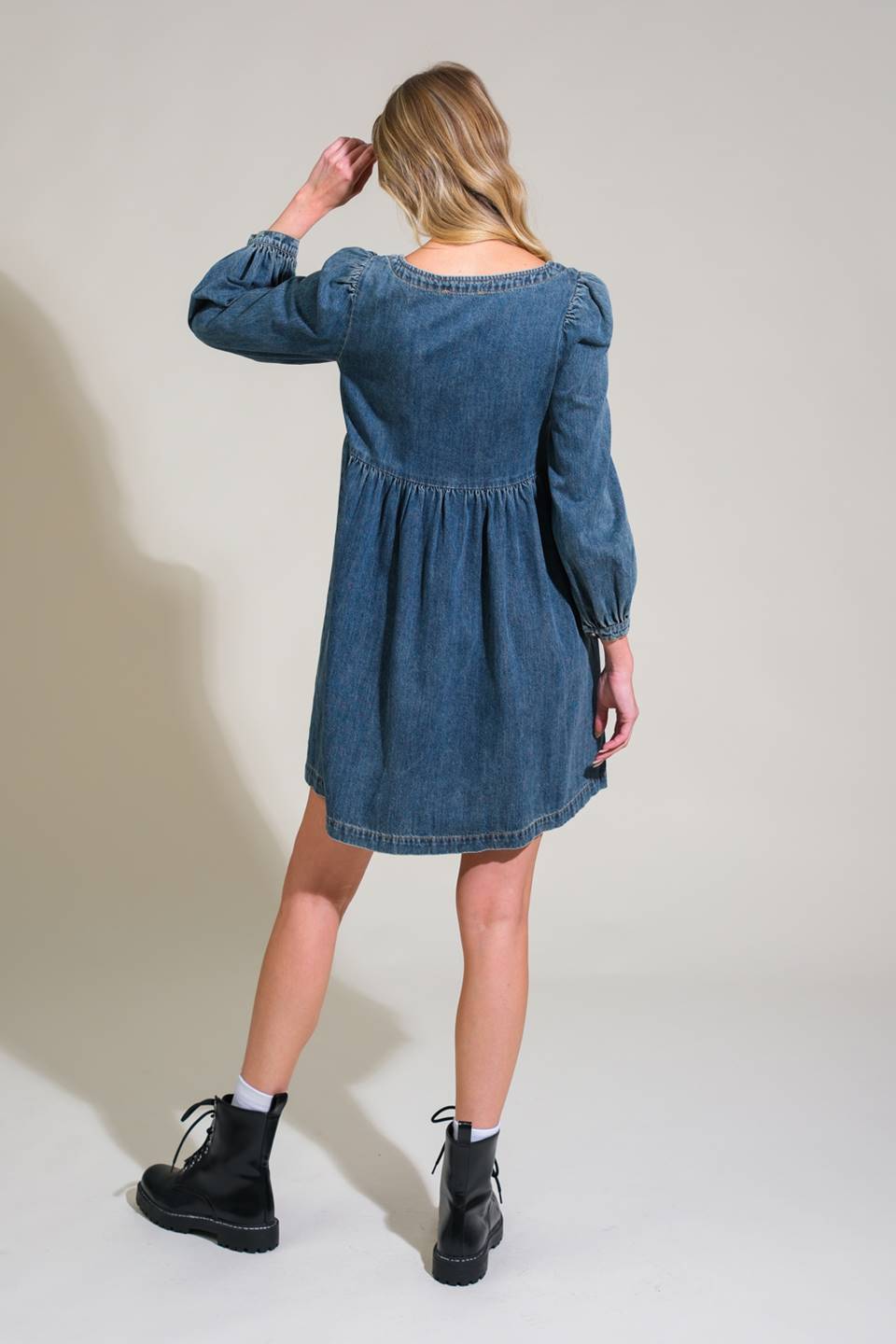 Exotic Escape Long Sleeve Denim Mini Dress - Stylish Vintage Denim Dress for Women, Perfect for Casual Outings, Date Nights & Fall Fashion