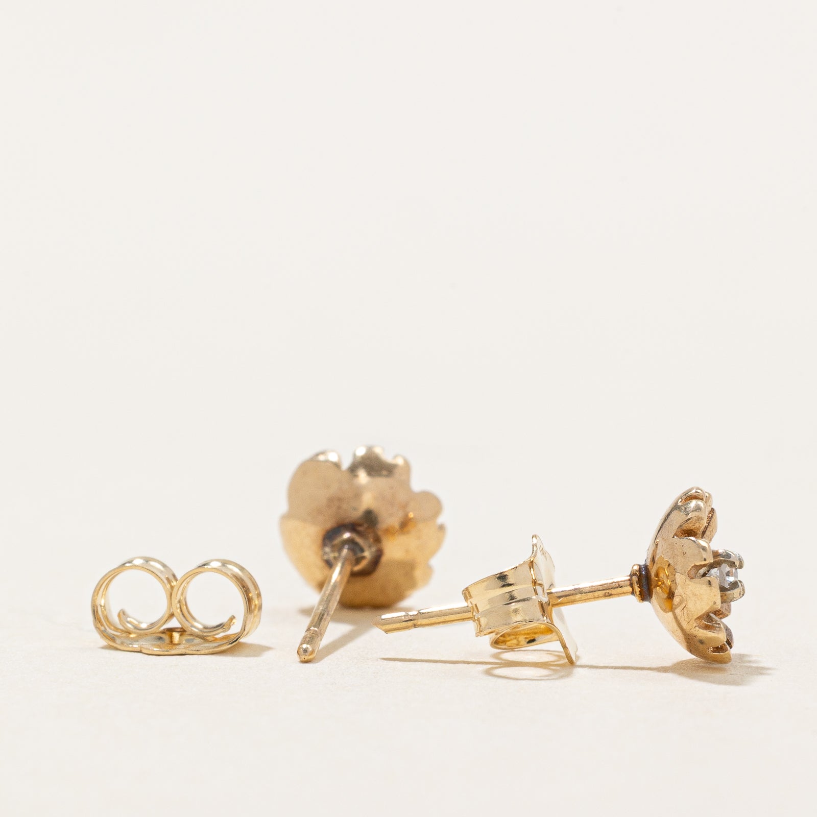 0.04ctw Diamond Floral Stud Earrings for Women - Elegant & Dainty Jewelry Gift for Wedding, Anniversary & Everyday Wear