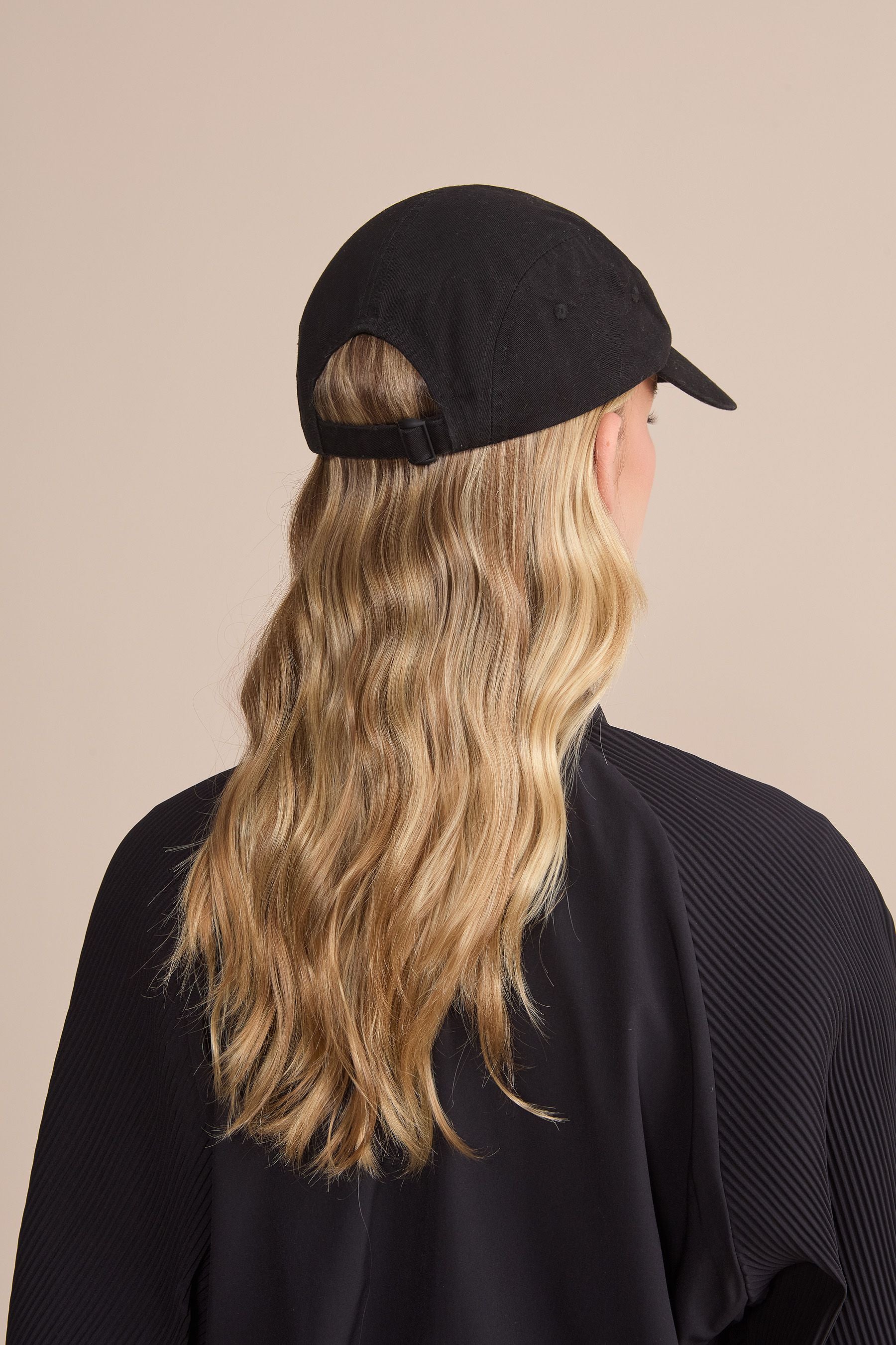 Live Sarja Cap 458859 - Stylish Adjustable Baseball Hat for Men & Women - Perfect for Outdoor Sports, Hiking, and Casual Wear