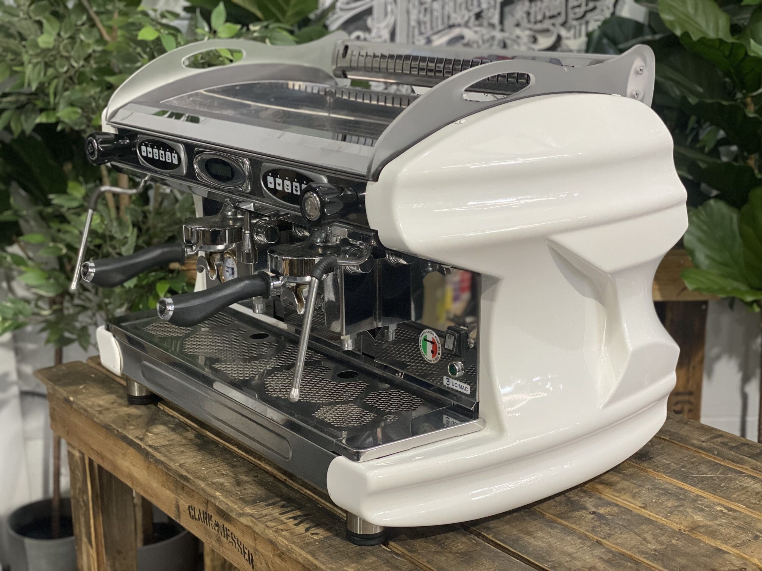 BFC Lira 2 Group White Commercial Espresso Machine - Professional Coffee Maker for Cafes, Restaurants & Offices | Perfect for High-Volume Brewing & Latte Art