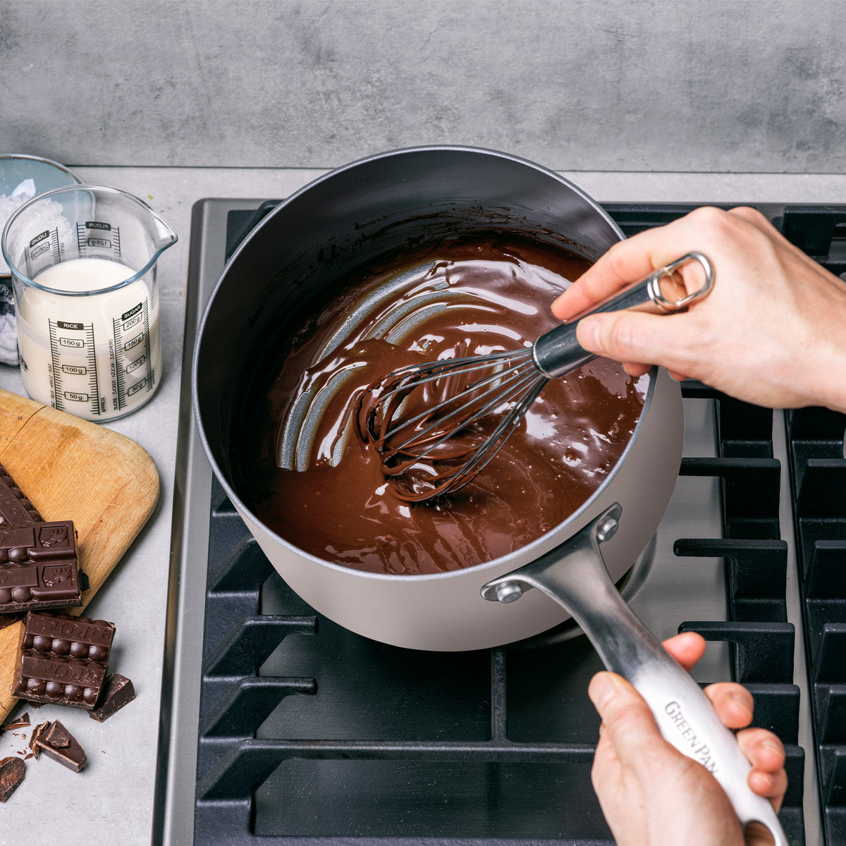 Canterbury Ceramic Nonstick 10-Piece Cookware Set - Clay Coated, PFOA-Free, Oven & Dishwasher Safe - Perfect for Healthy Cooking, Frying & Baking in Modern Kitchens