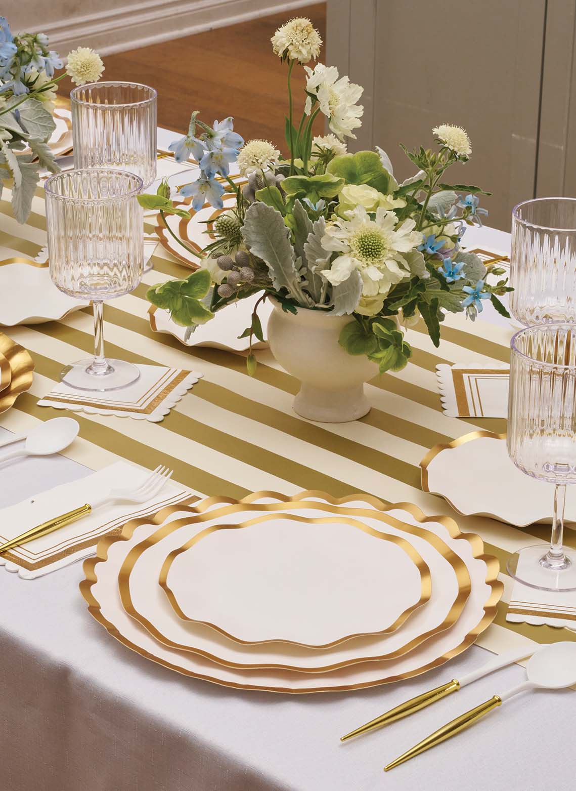 Premium Everyday White Wavy Salad Plates - Set of 8, Durable Porcelain Dinner Plates for Casual Dining, Entertaining & Party Serving - Dishwasher & Microwave Safe