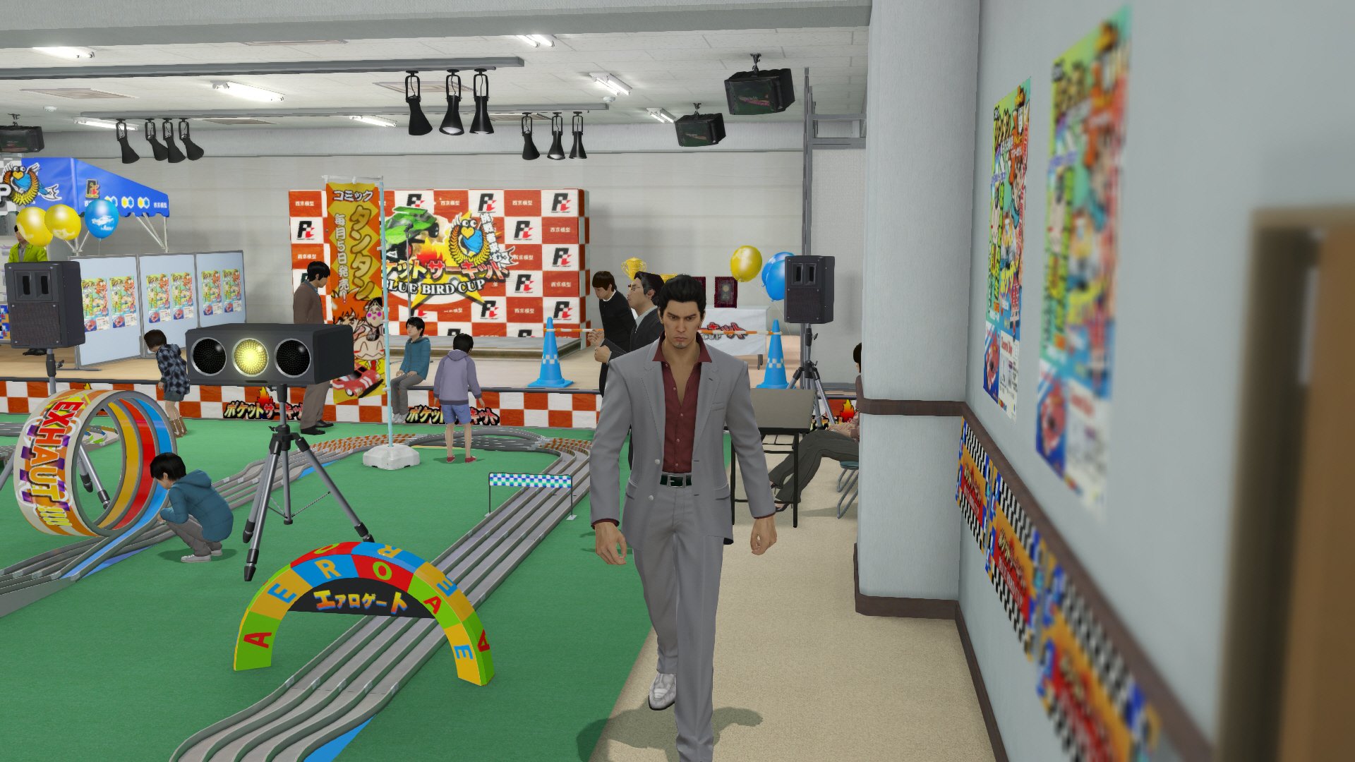 Yakuza Kiwami - PlayStation Hits - PS4 Game | Action-Adventure Open World | Perfect for Fans of Japanese Crime Drama & Beat 'Em Up Games
