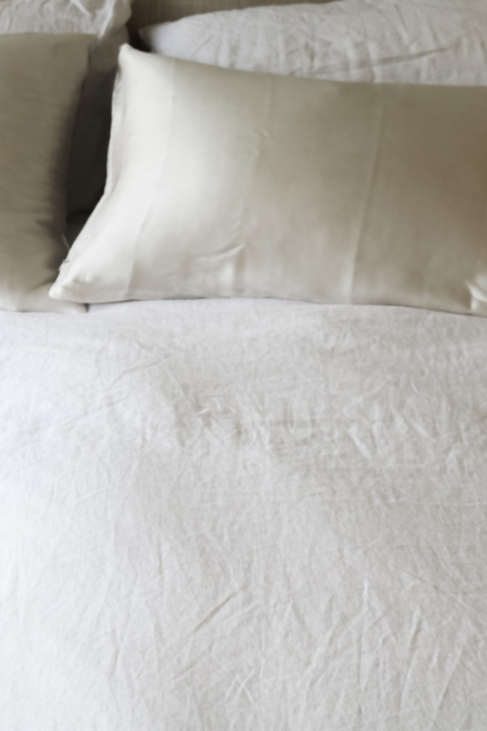 100% Pure Silk Beauty Pillowcase for Hair & Skin - 19x29 Inches (48x73cm) - Anti-Wrinkle & Anti-Frizz - Perfect for Nighttime Skincare & Hair Care
