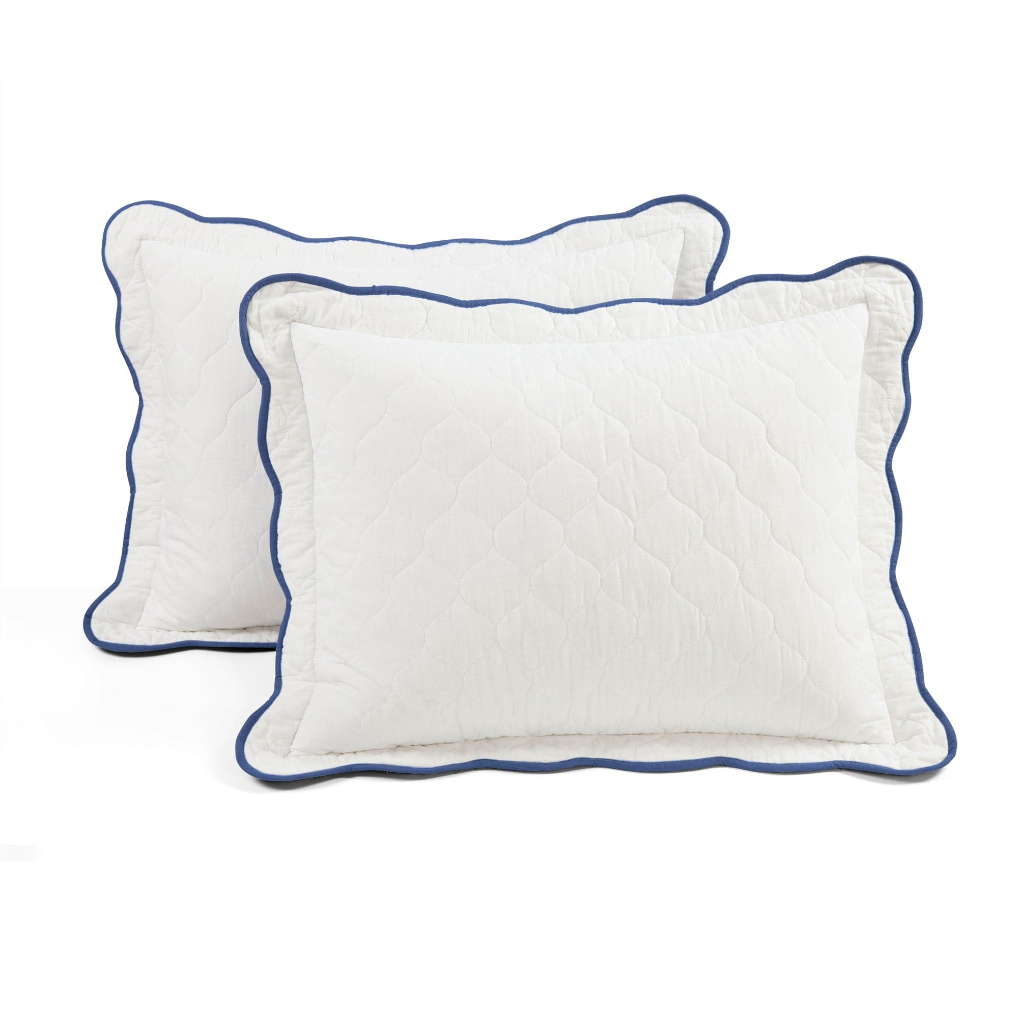 Coastal Chic Scalloped Edge Reversible Quilt 3-Piece Bedding Set | Soft & Breathable Comforter with Duvet Cover & Shams | Perfect for Beach House, Guest Room & Coastal Decor