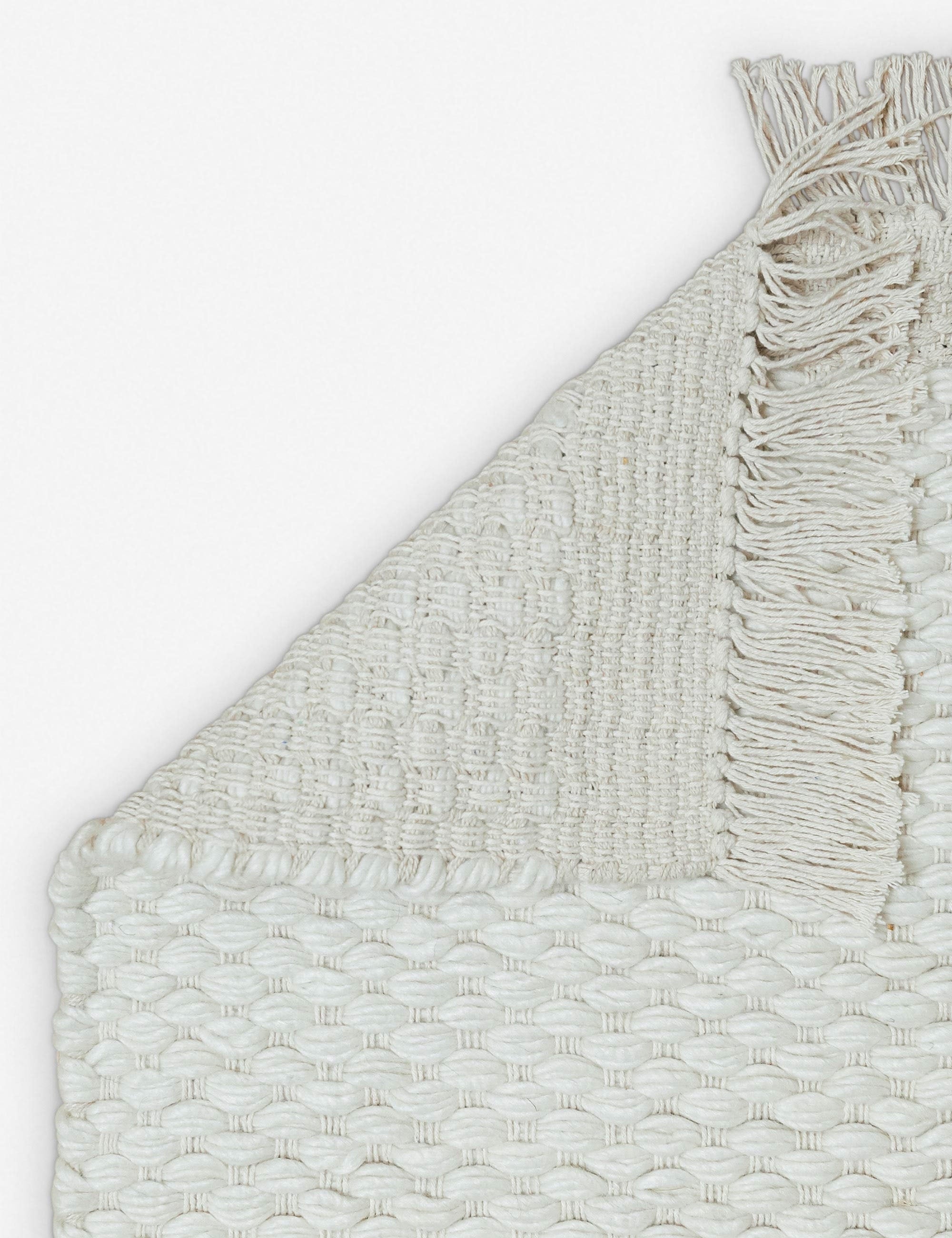 Bella Rug - Soft & Stylish Area Rug for Living Room, Bedroom - Non-Slip, Washable & Durable Home Decor
