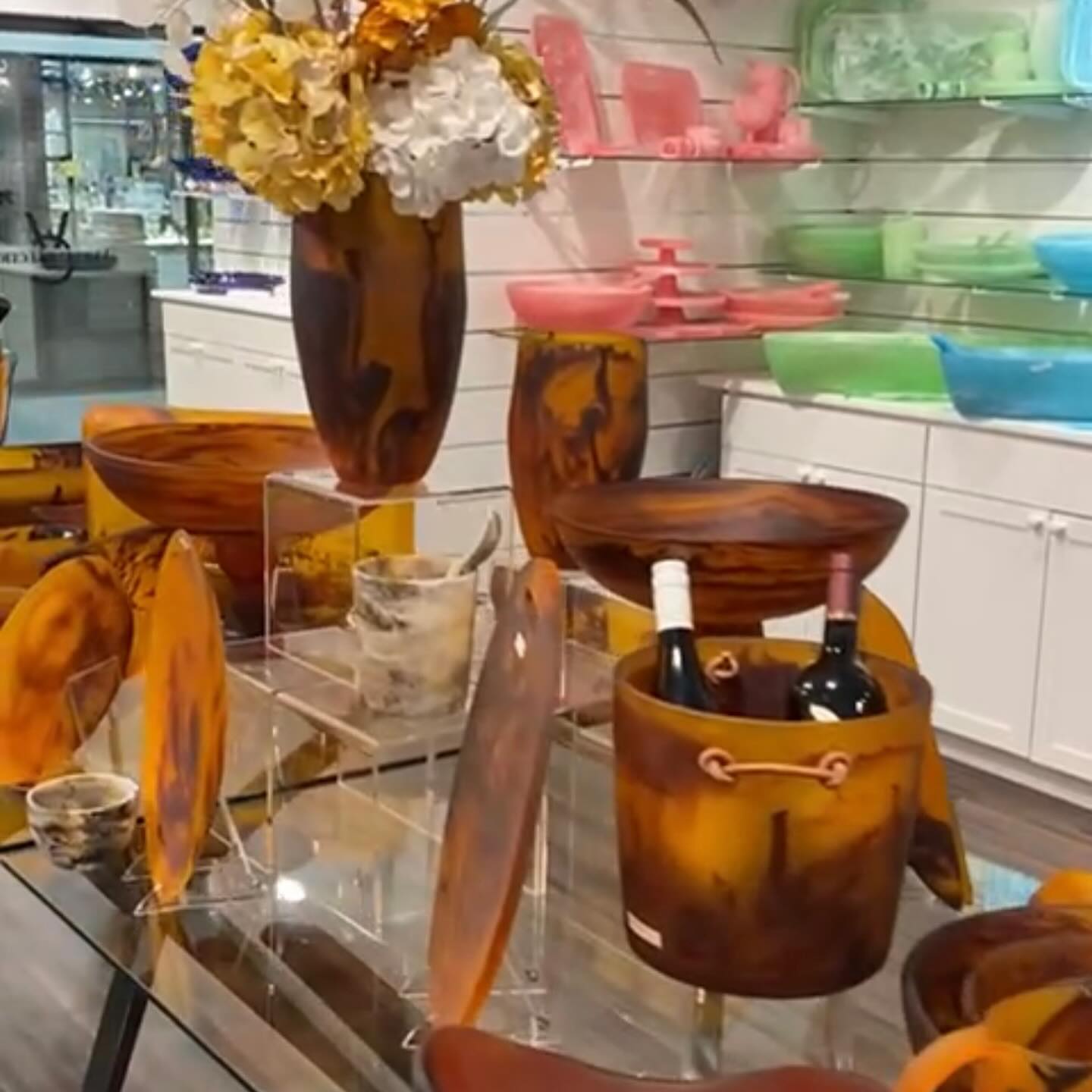 Vintage Tortoise Swirl Ice Bucket - Elegant Barware for Cocktails, Wine, and Champagne - Perfect for Parties, Weddings, and Home Entertaining