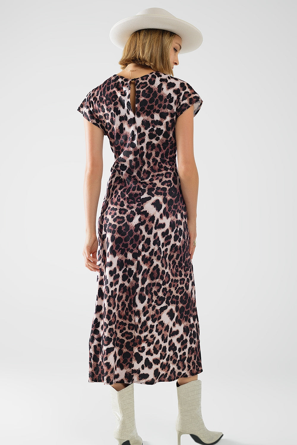 Leopard Print Long Robe with Waist Tie Detail - Elegant Loungewear for Women, Perfect for Spa Days, Relaxing at Home, and Beach Cover-Ups