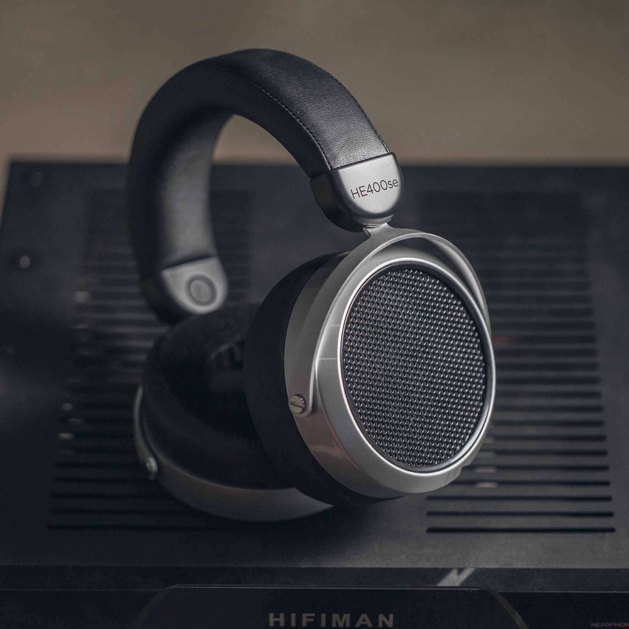 HIFIMAN HE 400SE V2 Planar Magnetic Headphones - High-Fidelity Over-Ear Open-Back Headphones for Audiophiles, Music Lovers & Studio Monitoring