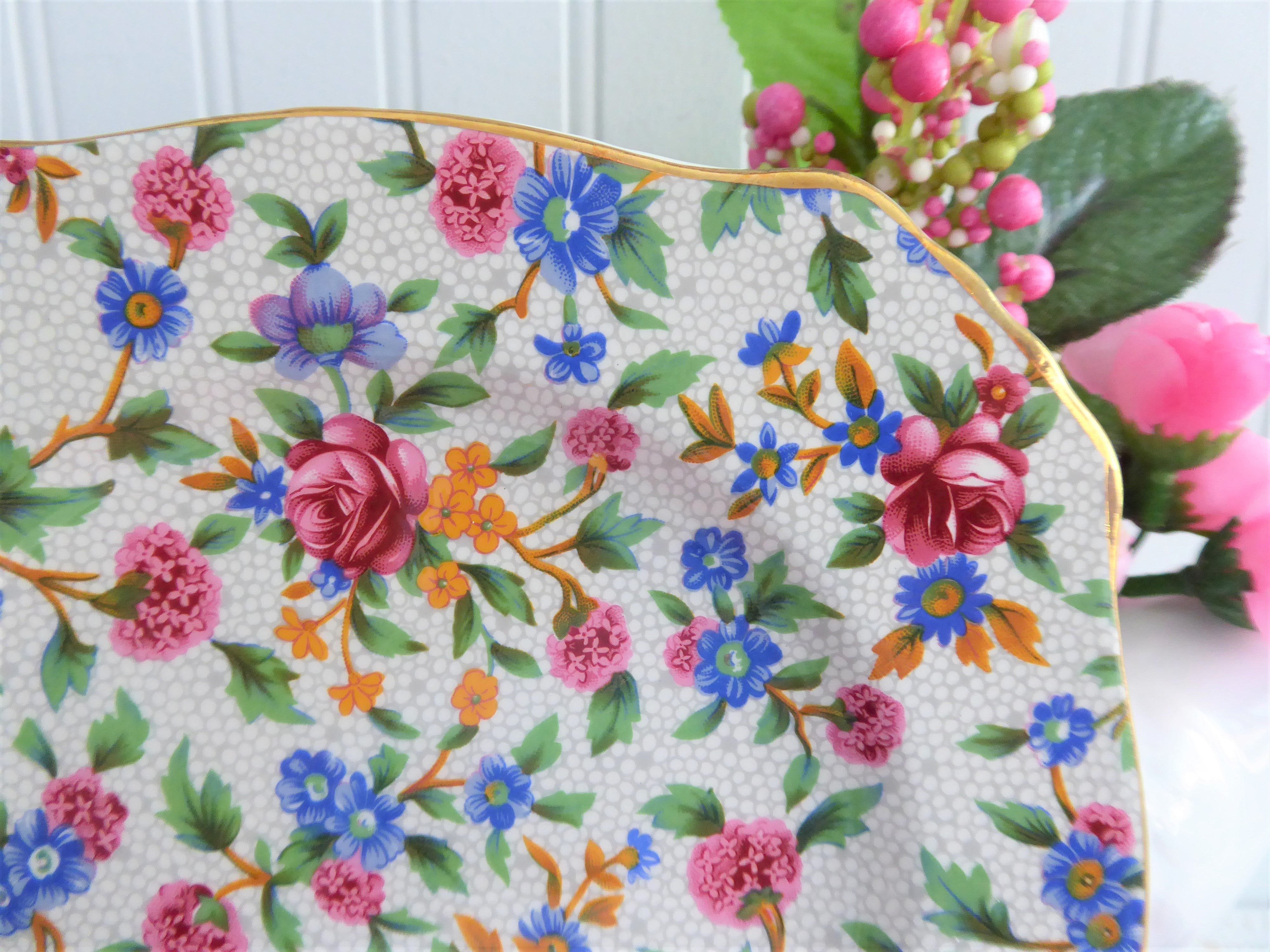 Royal Winton Grimwades Old Cottage Chintz Square Side Plate - Vintage 1995 Reissue for Bread, Cake & Desserts - Perfect for Afternoon Tea, Wedding Receptions & Vintage Tableware Collections