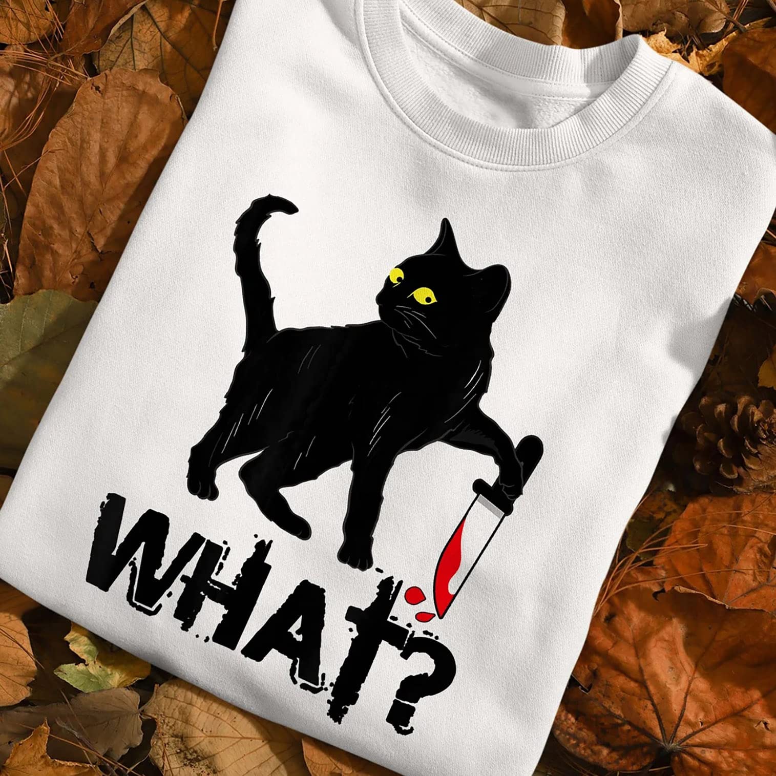 Murder Black Cat with Knife Halloween T-Shirt - Scary Cute Cat Lover Tee for Women & Men - Perfect for Halloween Costumes, Witchy Vibes & Gothic Fashion