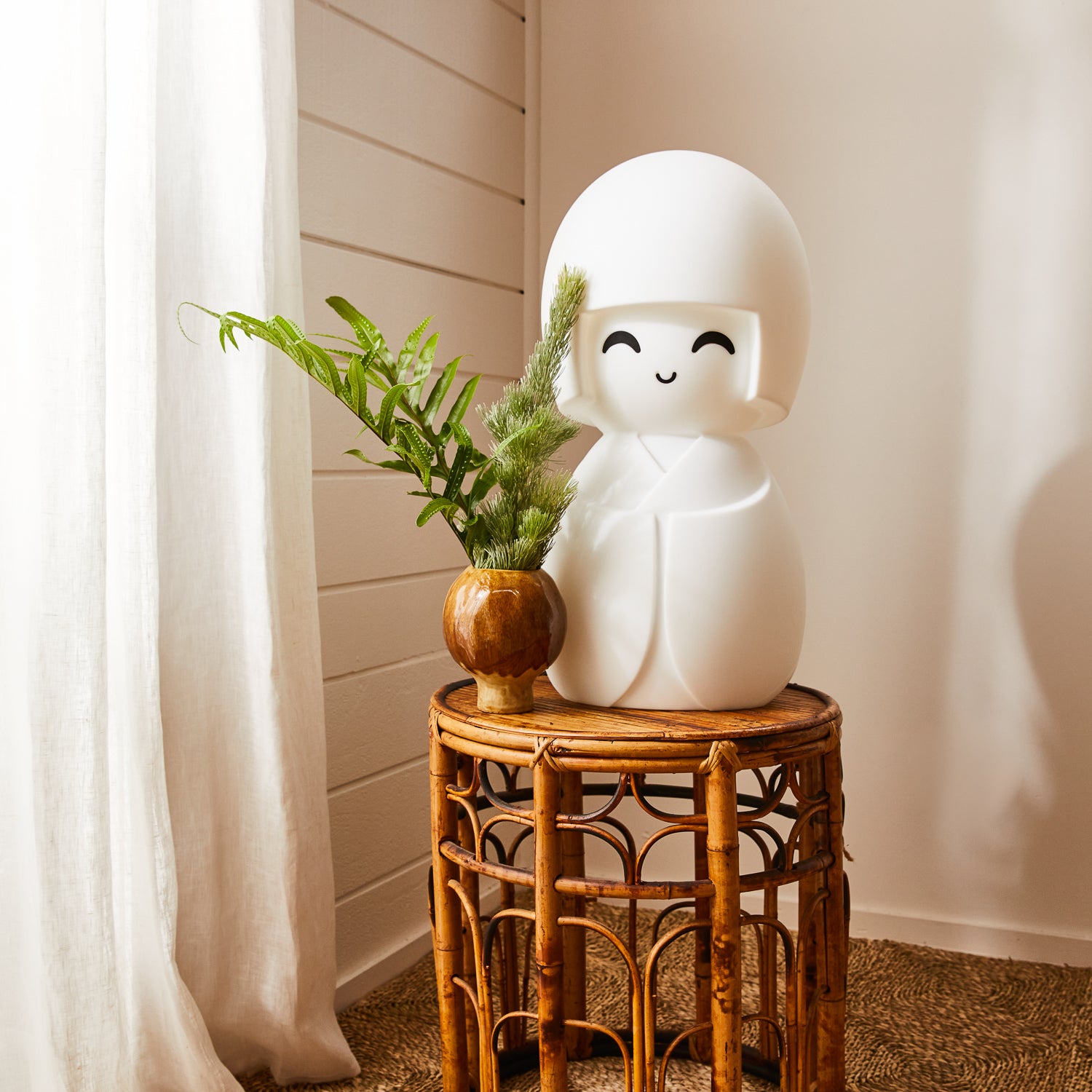 Japanese Kokeshi Star Light Lamp - Handmade Wooden Night Light for Kids Room, Nursery, and Bedroom Decor | Perfect for Relaxation, Meditation, and Creating a Cozy Atmosphere