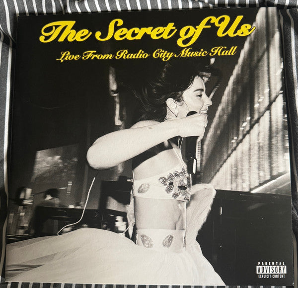 Gracie Abrams - The Secret Life of Us Live from Radio City (Double Vinyl LP) | Limited Edition Live Album for Music Collectors & Vinyl Enthusiasts - Perfect for Home Listening & Gift Giving