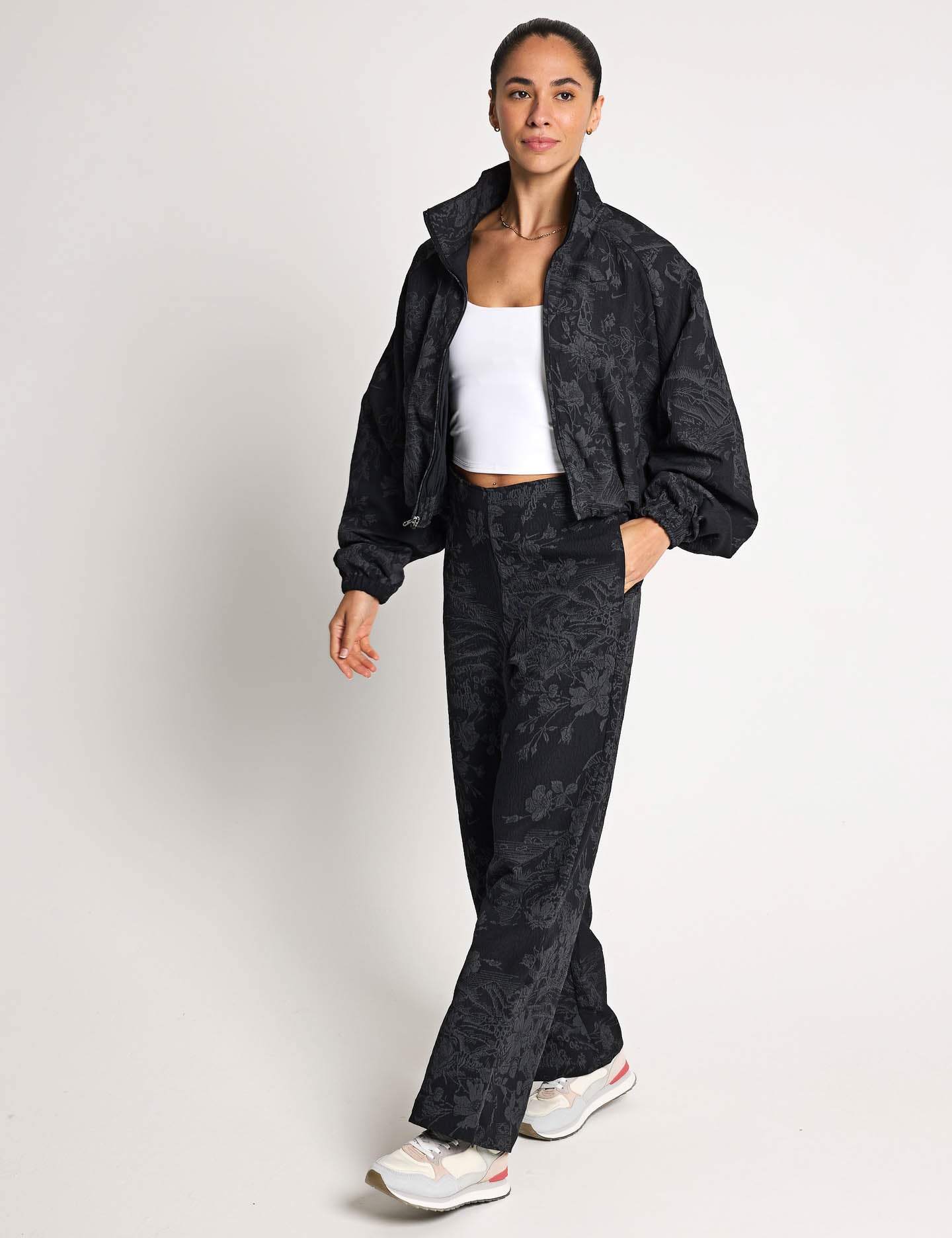 Premium Jacquard Track Jacket for Men & Women | Breathable Sportswear | Black/Anthracite | Ideal for Running, Gym & Outdoor Activities