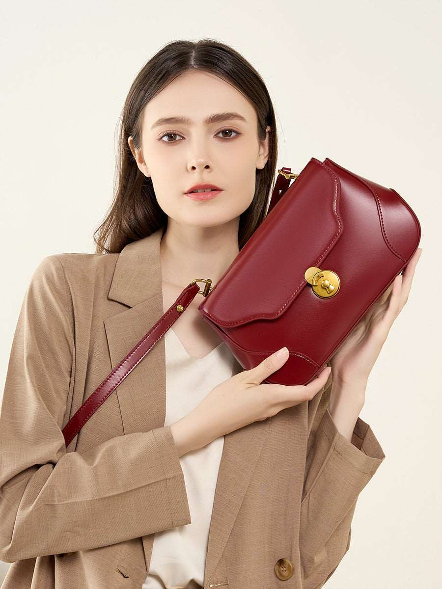 Stylish Small Leather Shoulder Bag for Women - Genuine Leather Crossbody Purse with Adjustable Strap - Perfect for Daily Use, Travel, and Work Commute