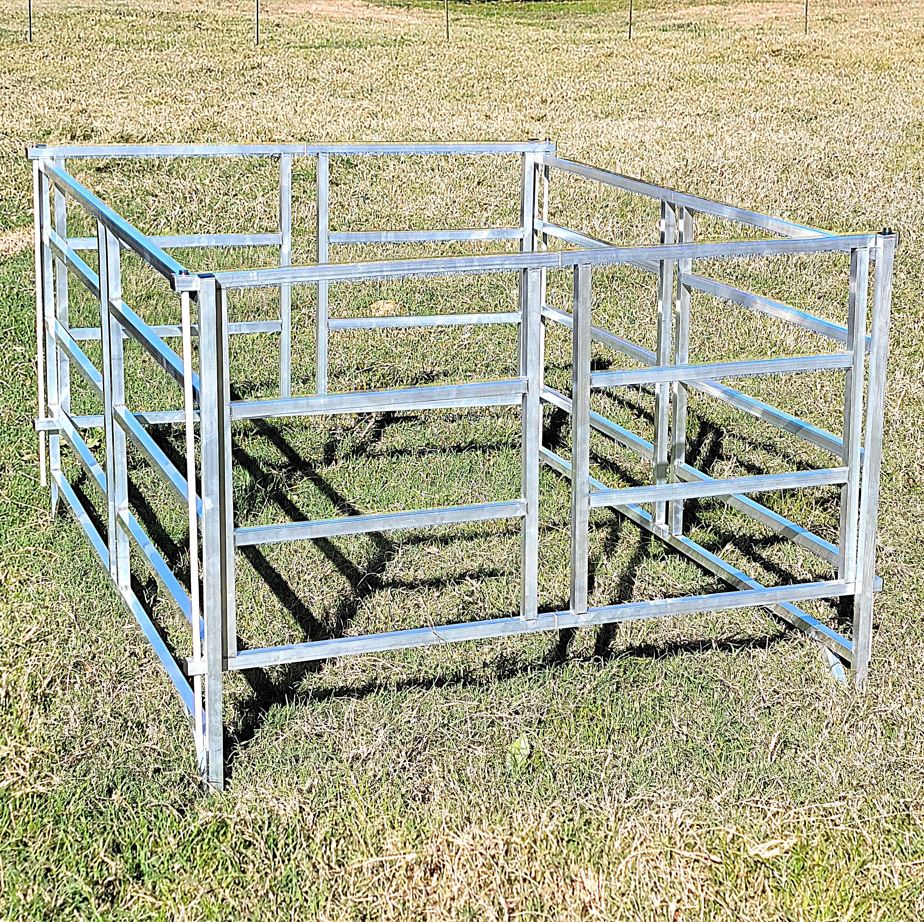Collapsible Aluminum Round Hay Feeder for Sheep, Goats, Llamas & Alpacas - Fits 4x4, 4x5 & 4x6 Bales - Durable Portable Feed Trough for Pasture, Barn & Farm Use