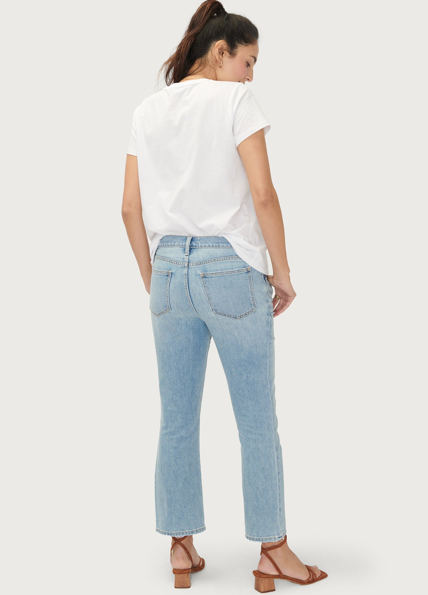Best Stretchy Maternity Jeans for Pregnant Women - High Waist Comfortable Denim Pants for Everyday Wear - Perfect for Work, Casual Outfits & Pregnancy Photos