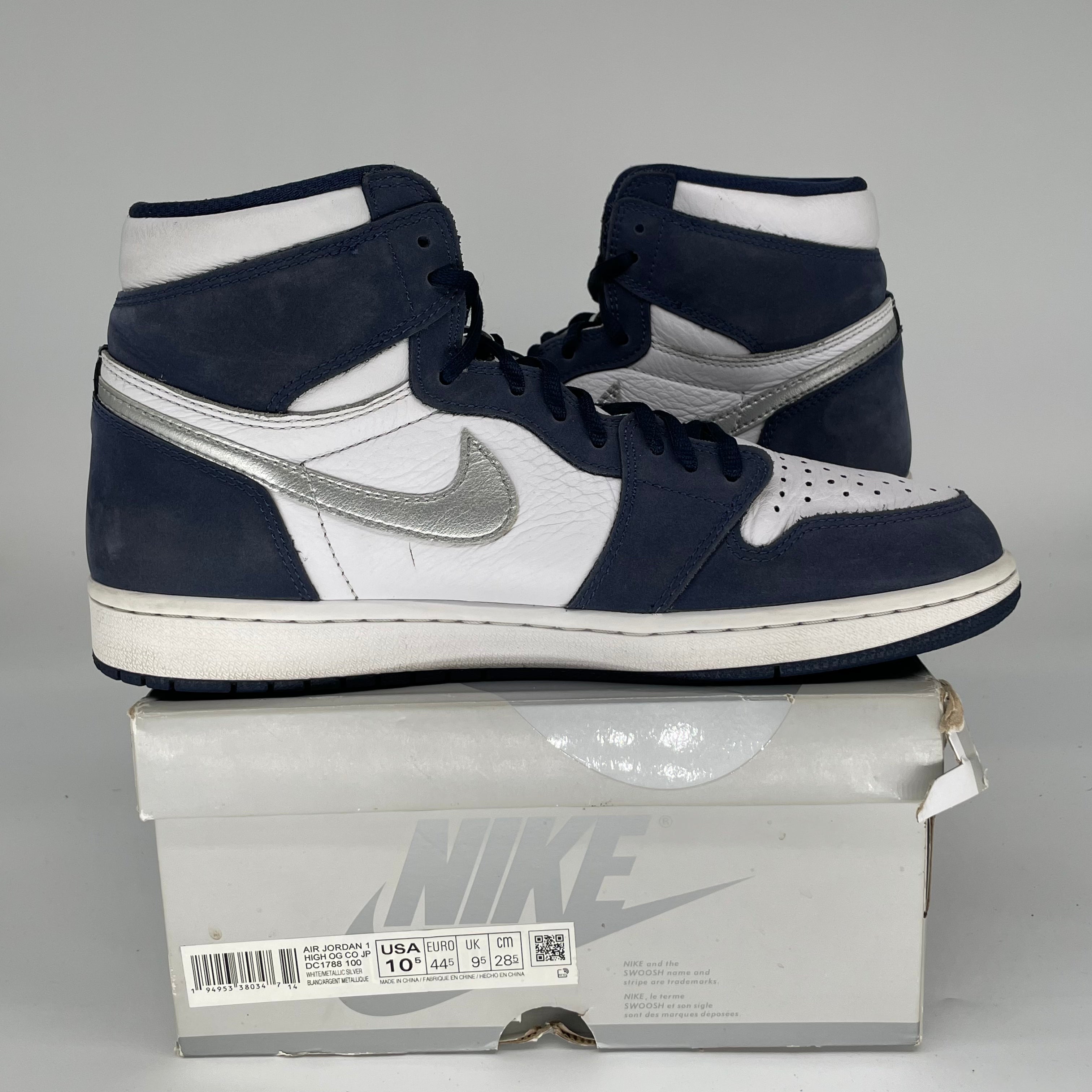 Original: AIR JORDAN 1 CO JAPAN MIDNIGHT NAVY SIZE 10.5 DC1788 100   Optimized: **Air Jordan 1 Retro High CO Japan Midnight Navy Men's Basketball Shoes Size 10.5 (DC1788-100) - Authentic Sneakers for Streetwear & Basketball**    **使用场景 (Usage Scenarios):** Perfect for basketball games, street fashion, sneaker collections, and casual wear.