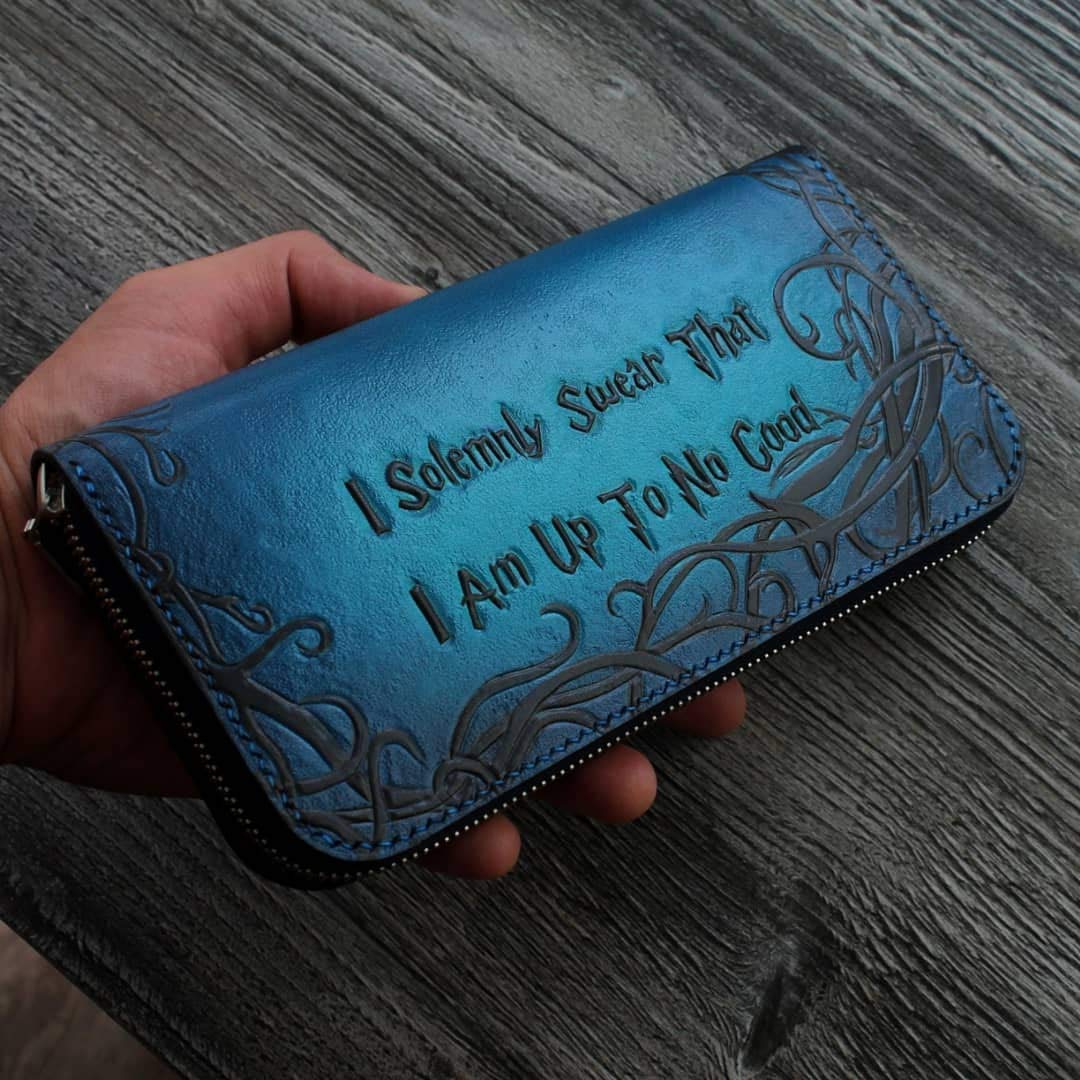 Handcrafted 3D Genuine Leather Biker Wallet for Men - Custom Engraved German Shepherd Design - Personalized Long Leather Wallet for Motorcycle Riders & Gift Giving